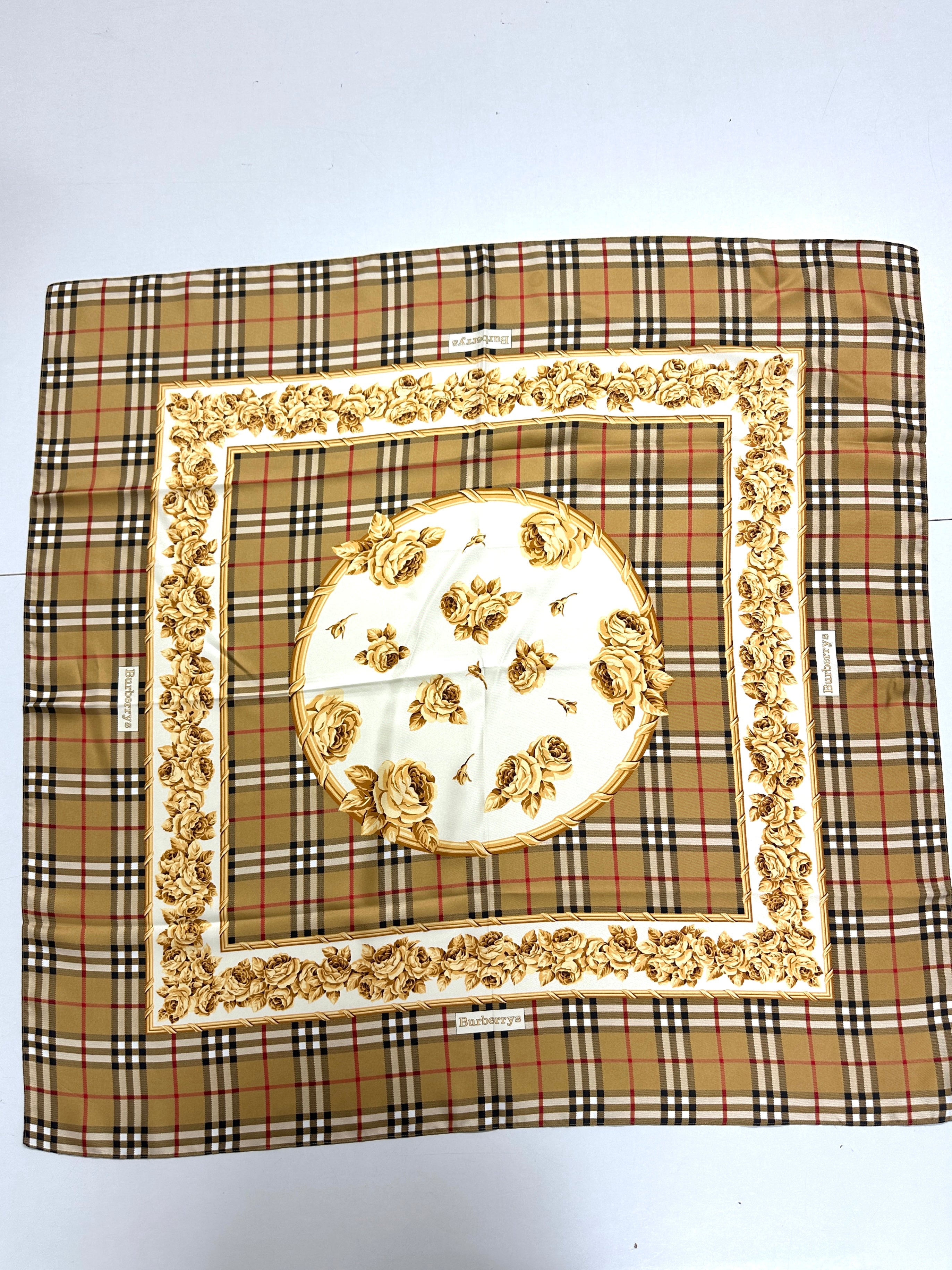 14 Seidenschal Burbe**y 90x90