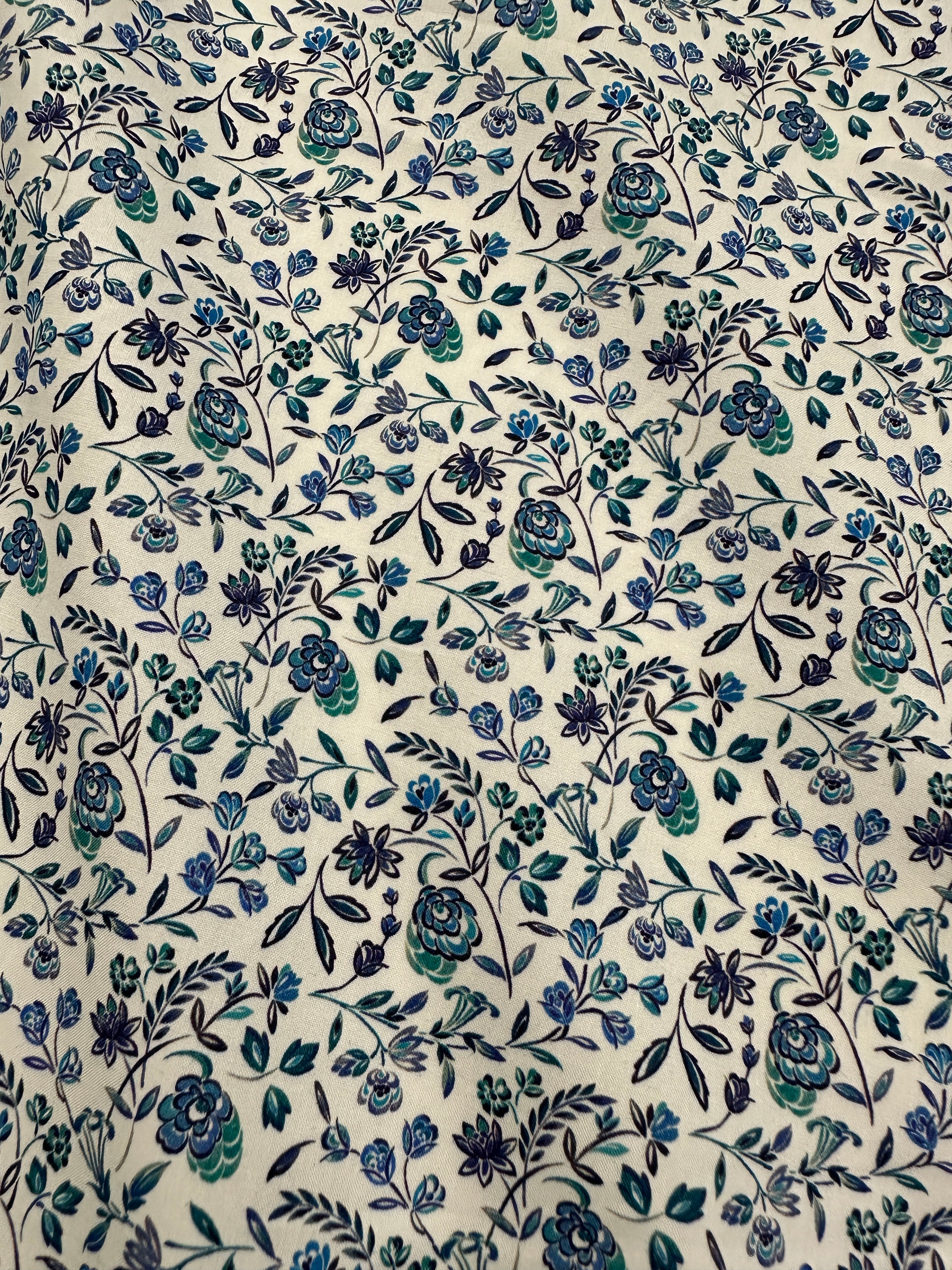 LIBERTY🔥🔥🔥 Tana Lawn blau weiß