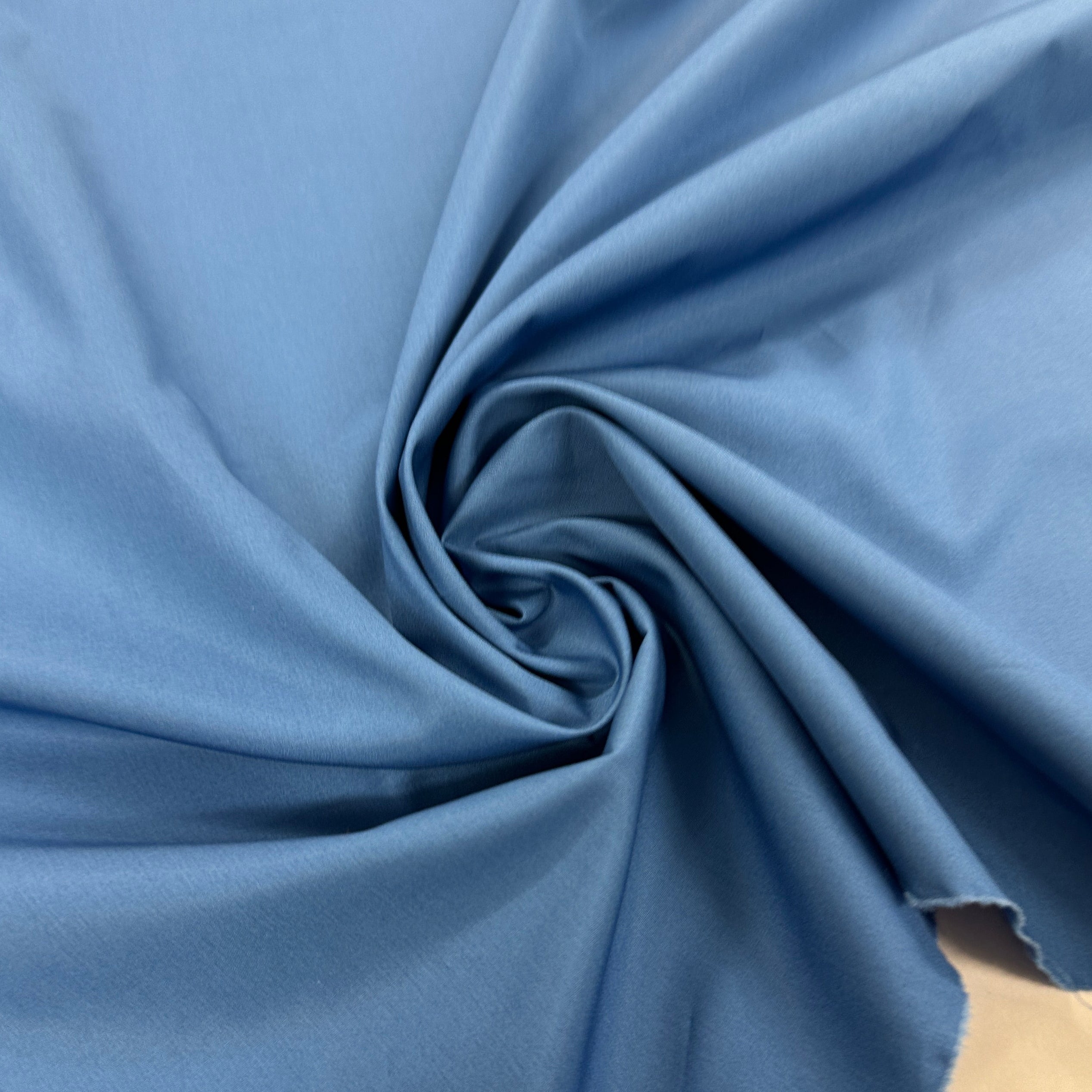 No. 2045 Baumwoll-Poplin mittelblau
