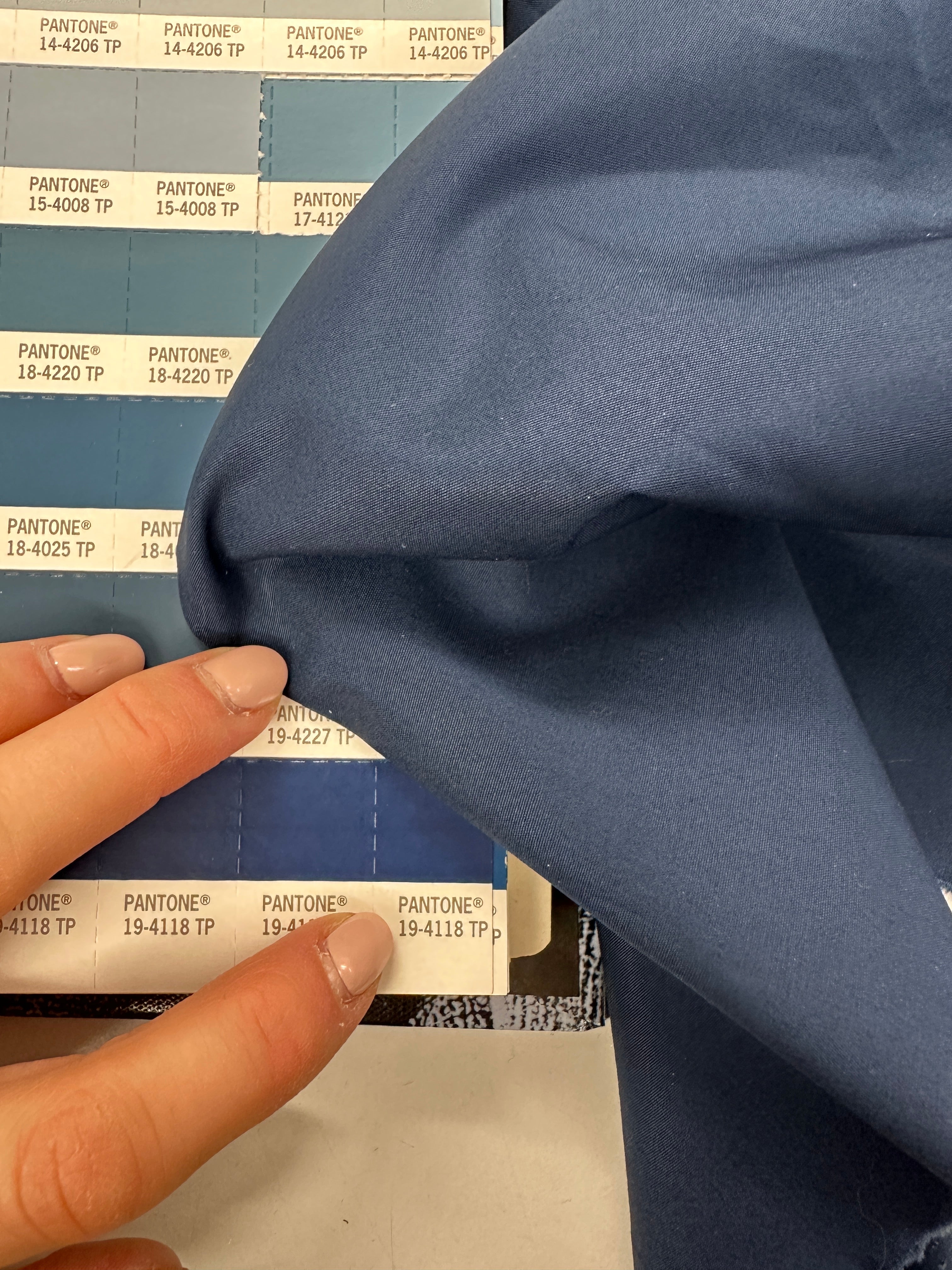 No. 2050 Baumwoll-Poplin Dark Denim