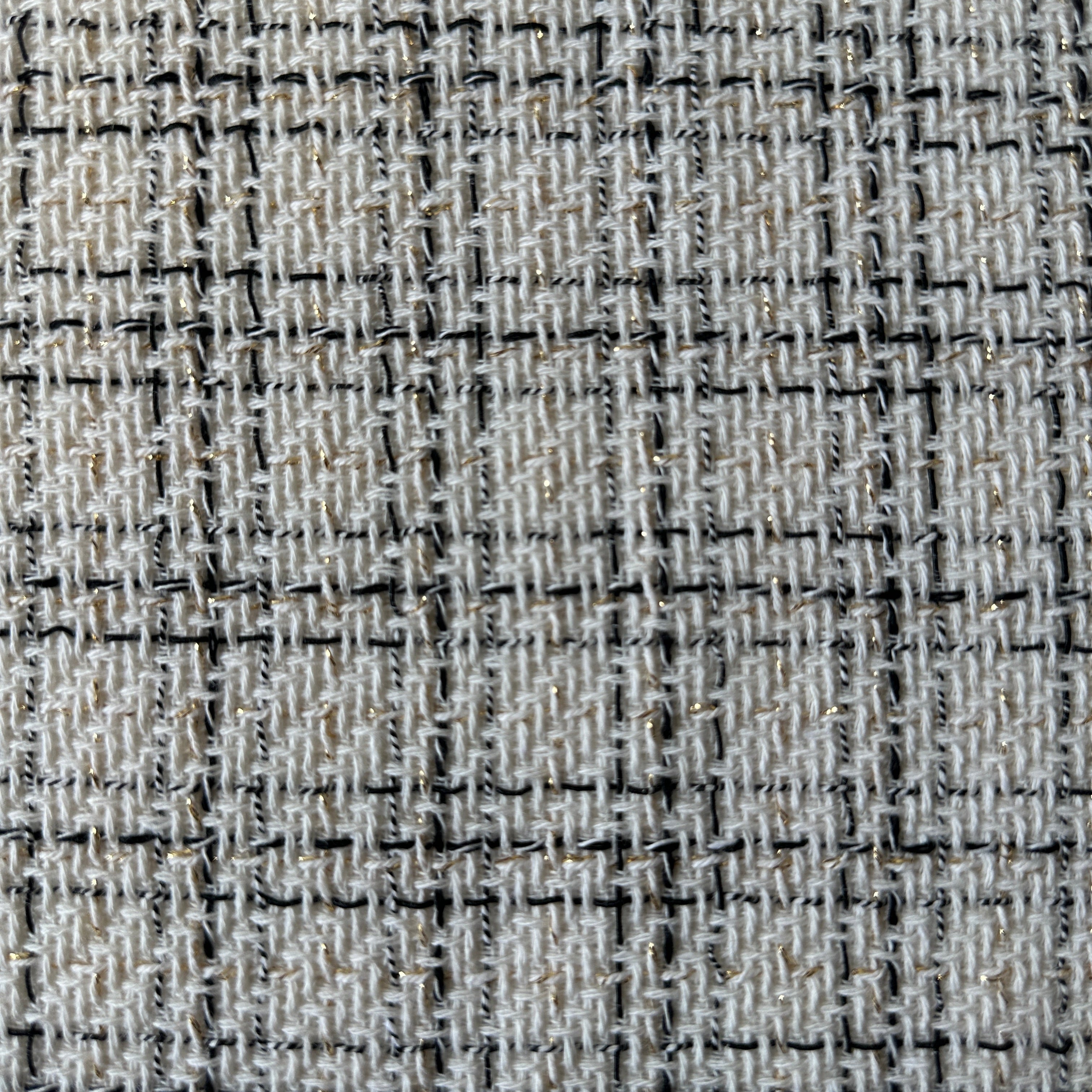 No. 1603 Bouclé Karo mit Lurex