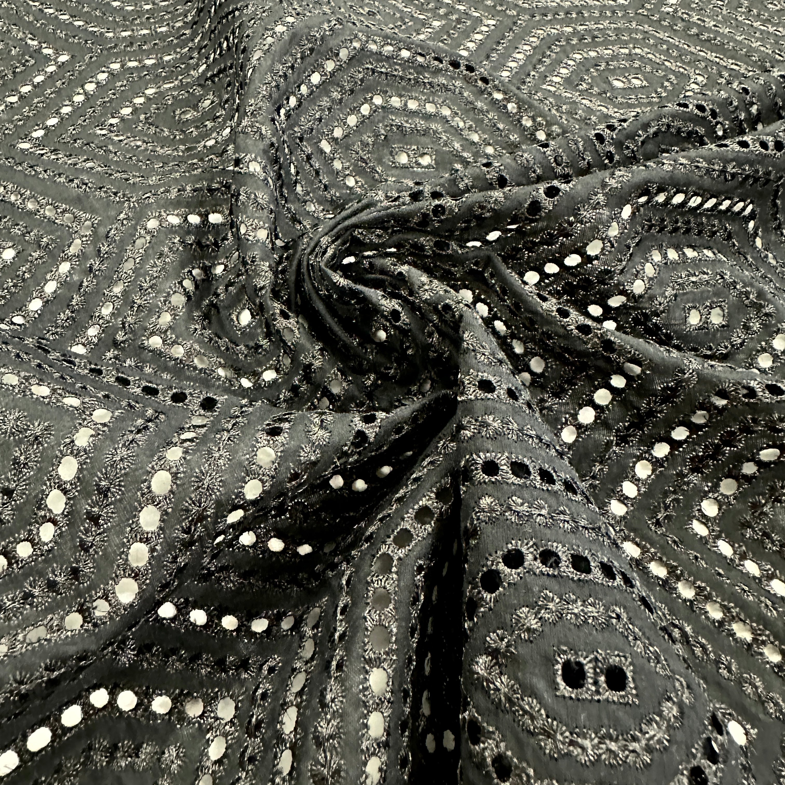 No. 1699 bestickte Baumwolle schwarz
