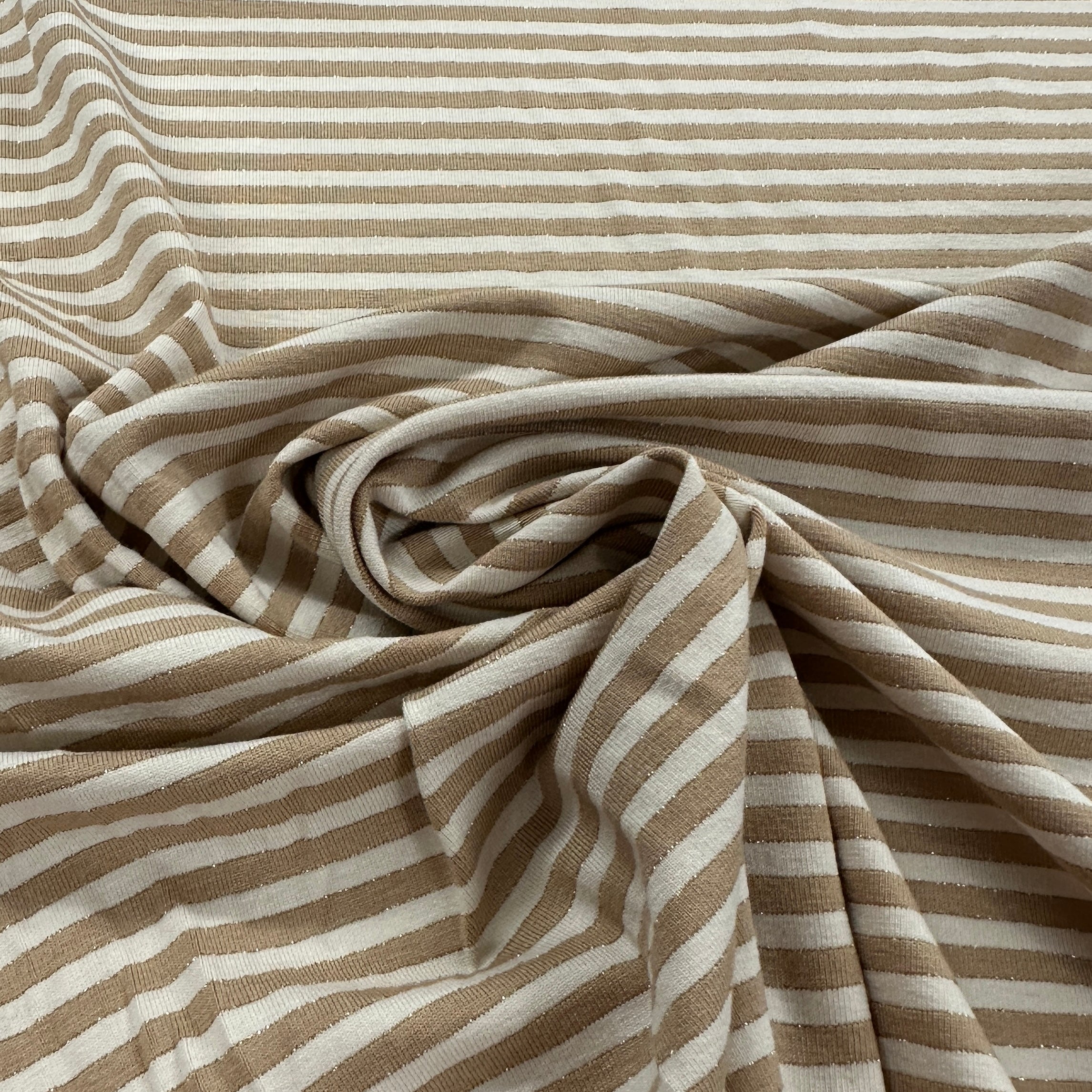 No. 1726 Viskosejersey camel beige gestreift Lurex