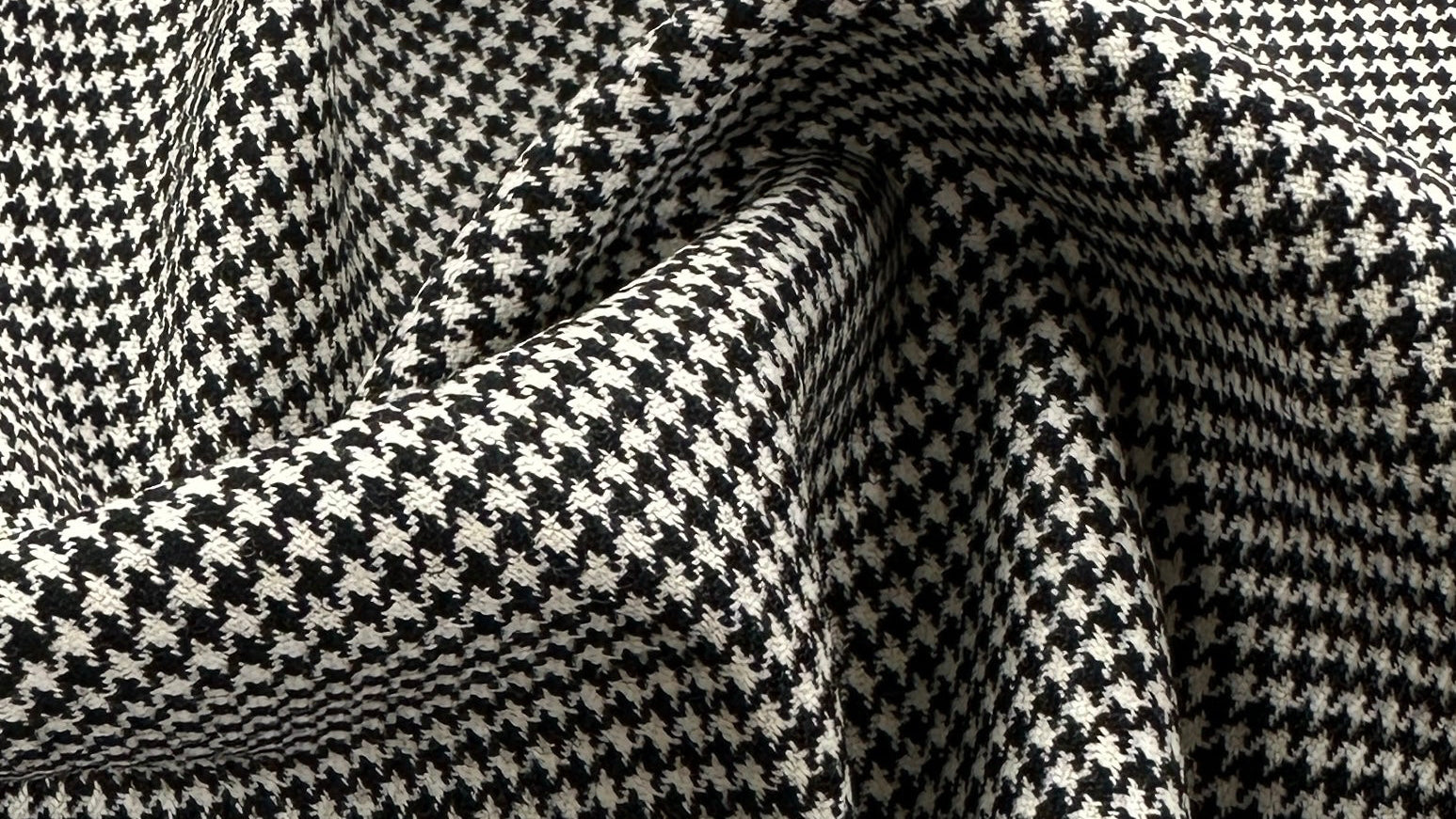 No. 1829 Pepita schwarz weiß D*or