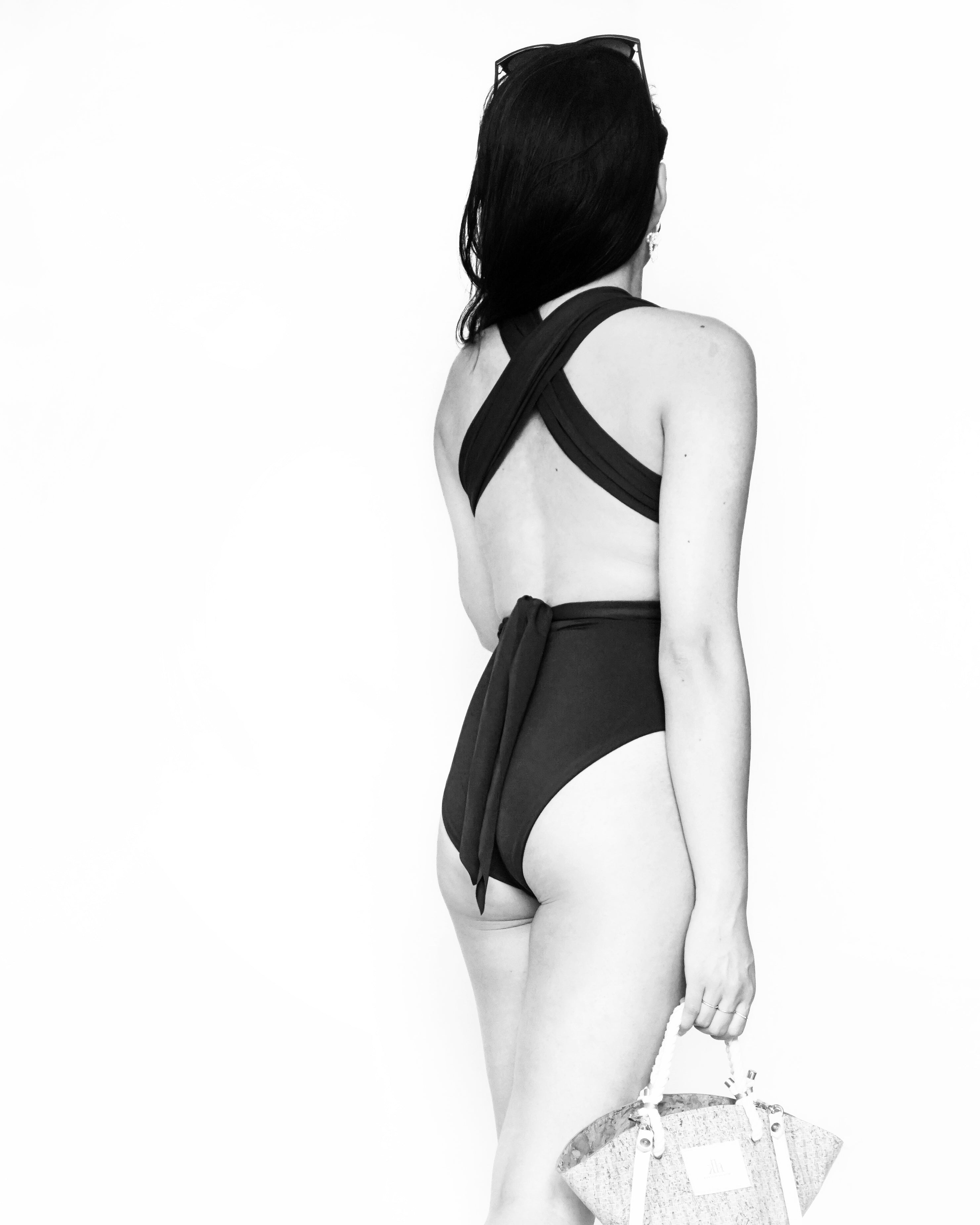 E-Book Swimsuit Juna