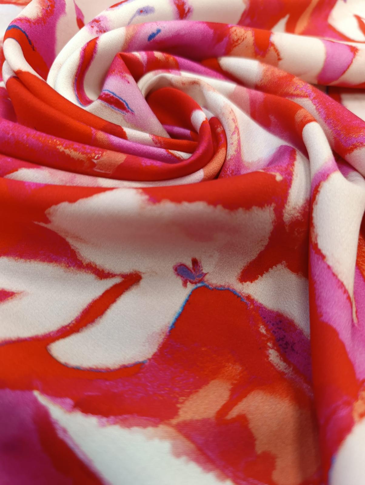 No. 1632 Viskose Druck pink-rote Blumen
