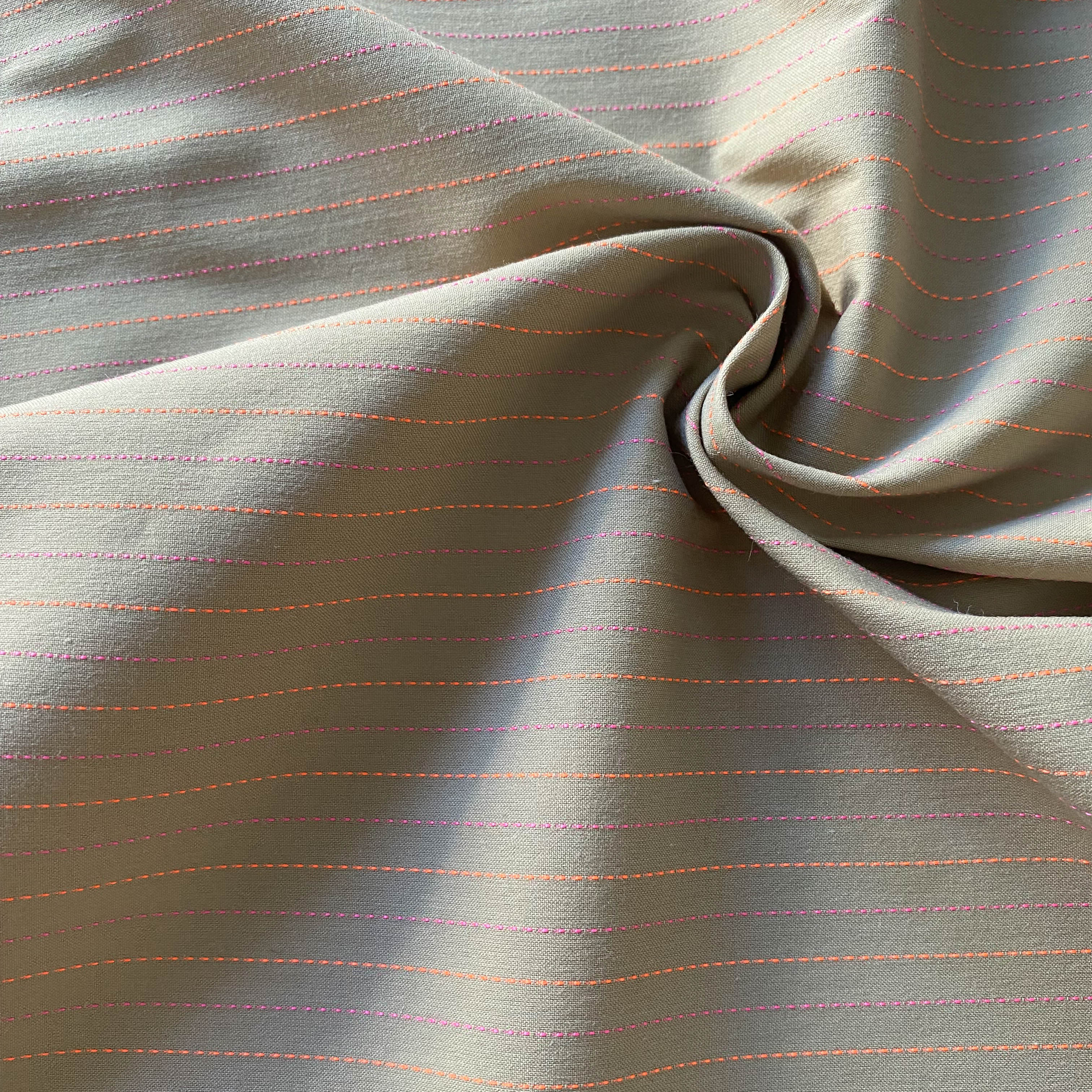 No. 1336 Viskose Elasthan mit gewebten Querstreifen