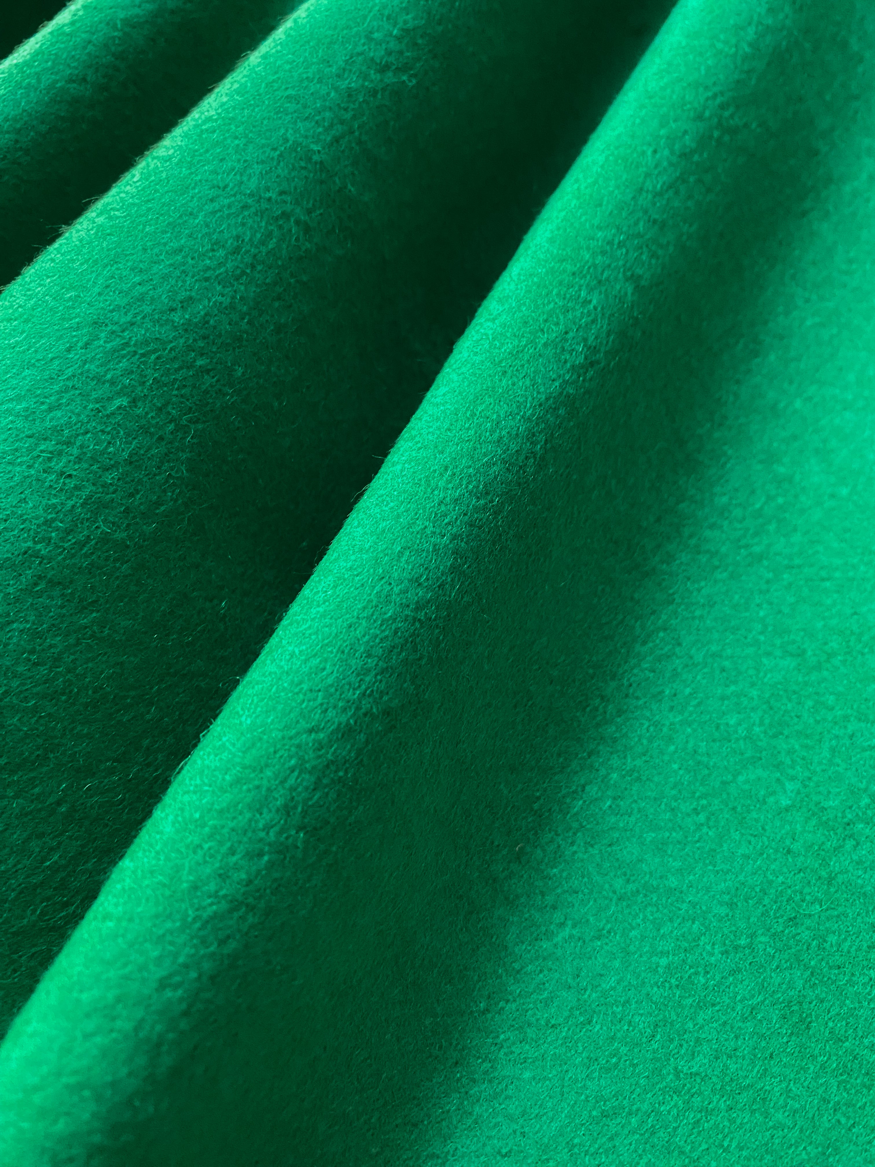 No. 1043 coat fabric emerald green