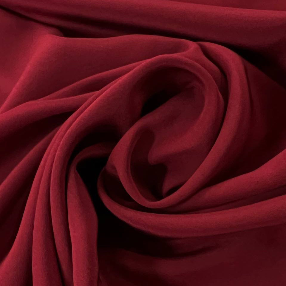No. 1911 Seidencrepe bordeaux Luisa Sp*gnol* | mehrere Abschnitte