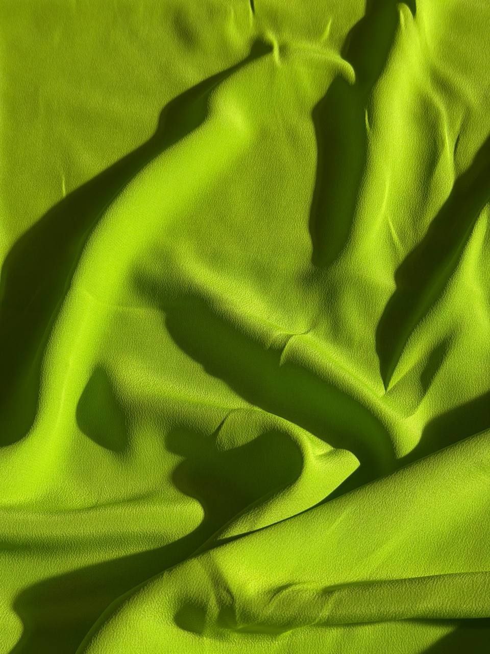No. 1942 Crepe de Chine limettengrün