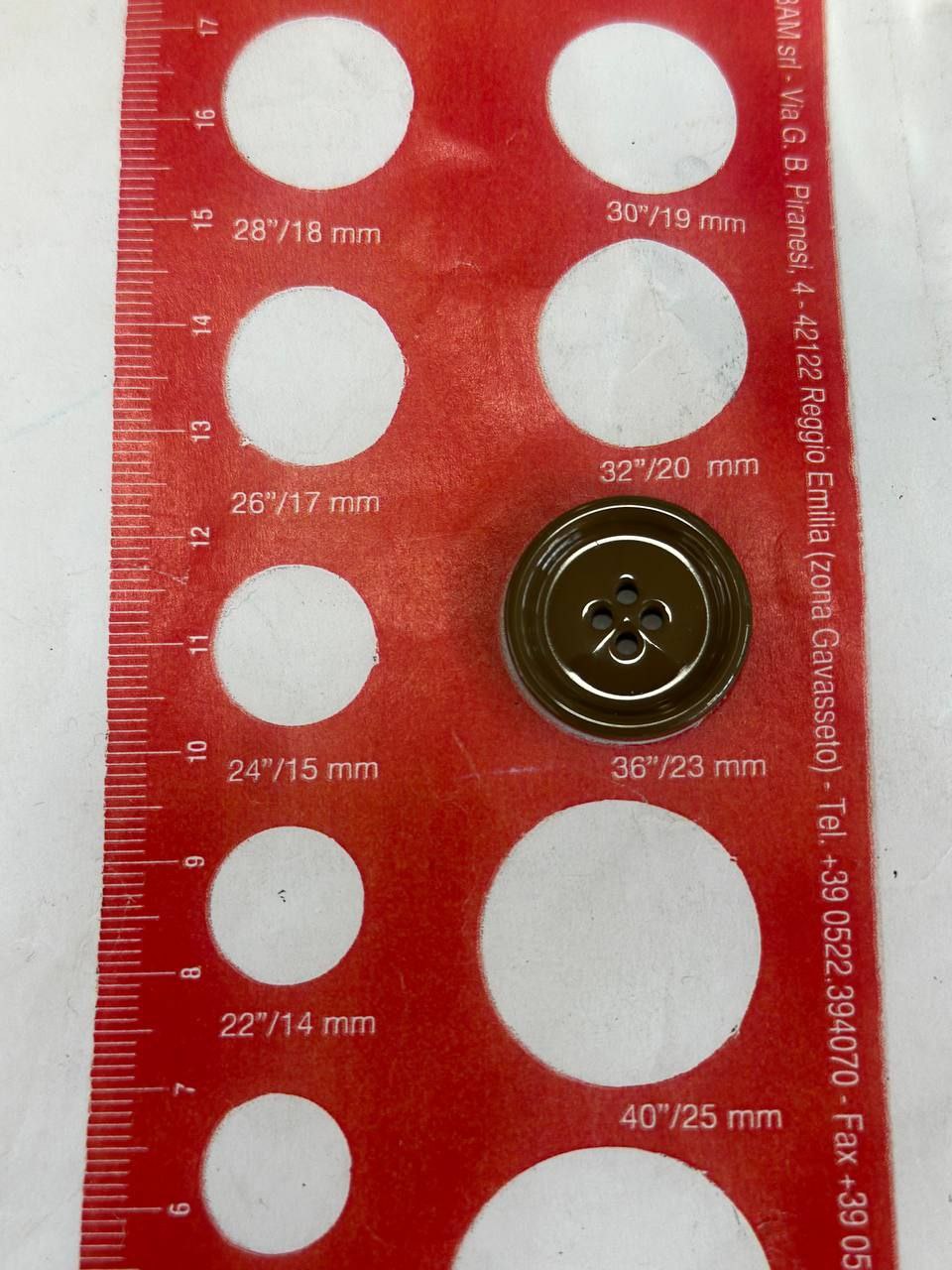 x Knopf braun hochglanz MM