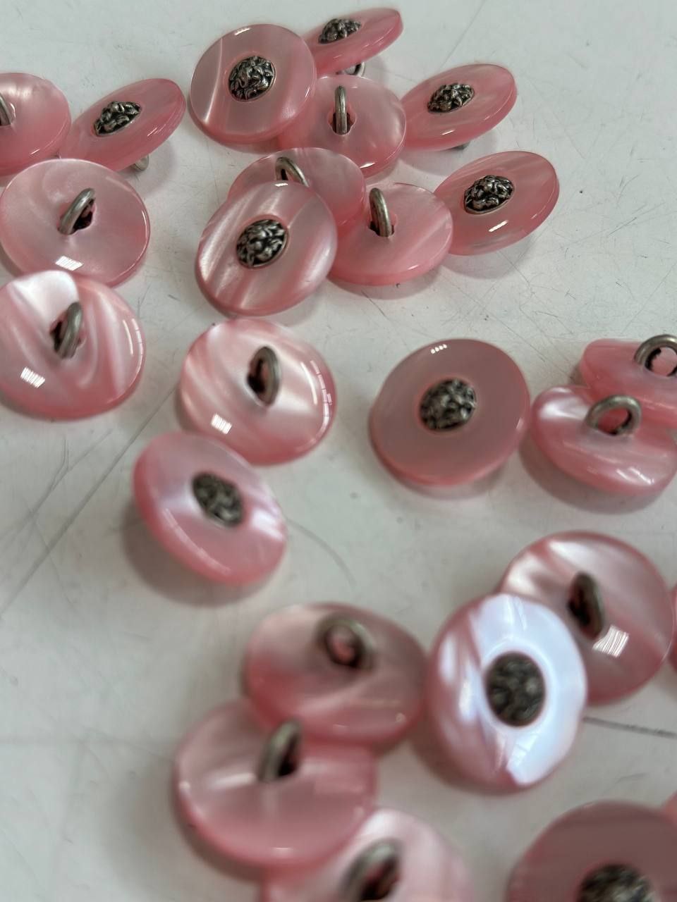 x Knopf rosa Metall MM