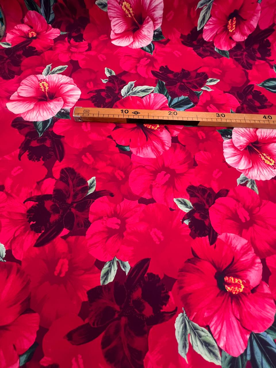 No. 2000 Viskosecrepe Hibiskus pink