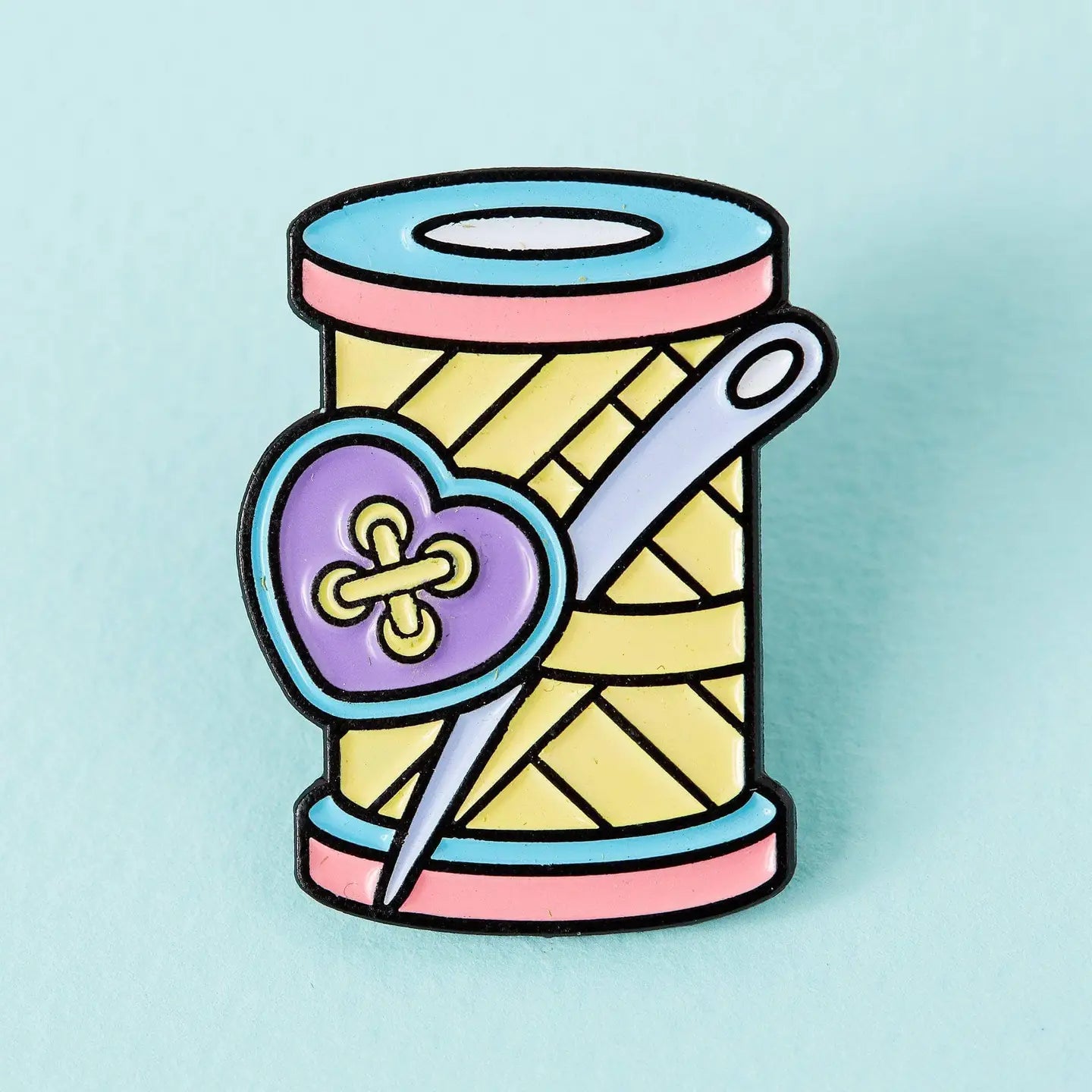Emaille Pin Garnrolle