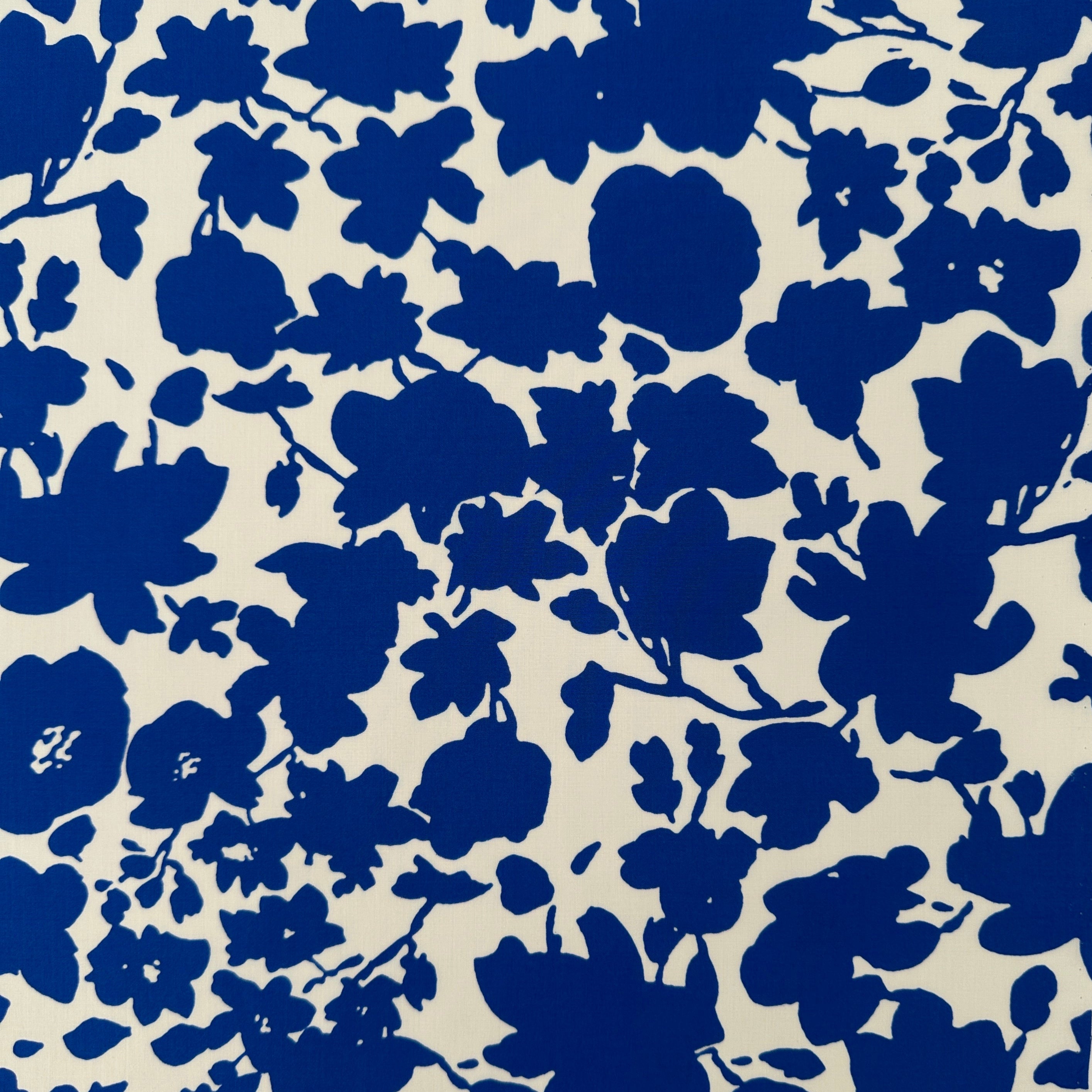 No. 1607 Viskose Druck blaue Blumen