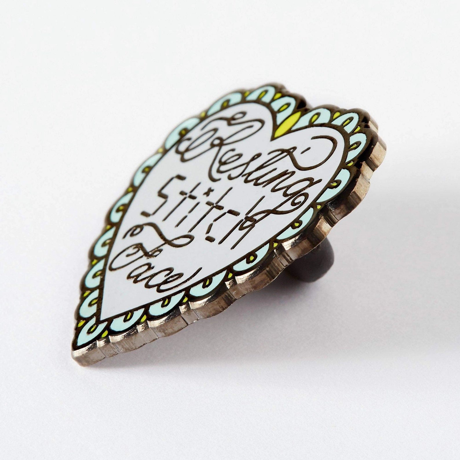 Emaille Pin Resting Stitch Face