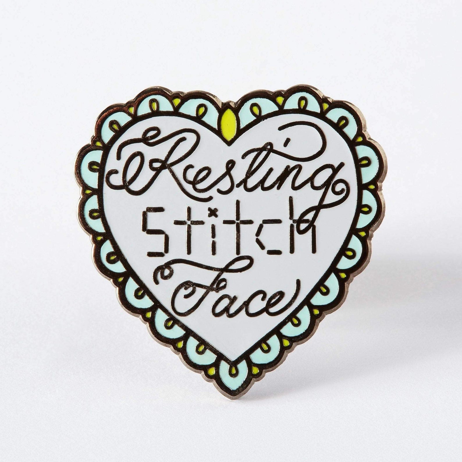 Emaille Pin Resting Stitch Face