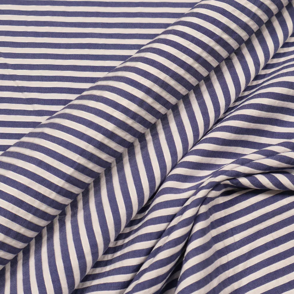 Non. Tissu en viscose extensible 1498 à rayures horizontales
