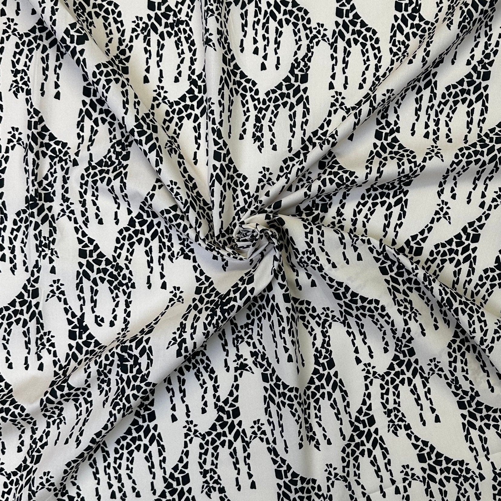 Non. Tissu 1390 coton girafe