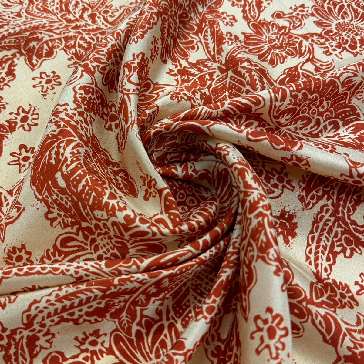 No. 2138 Seide Paisleymuster terracotta