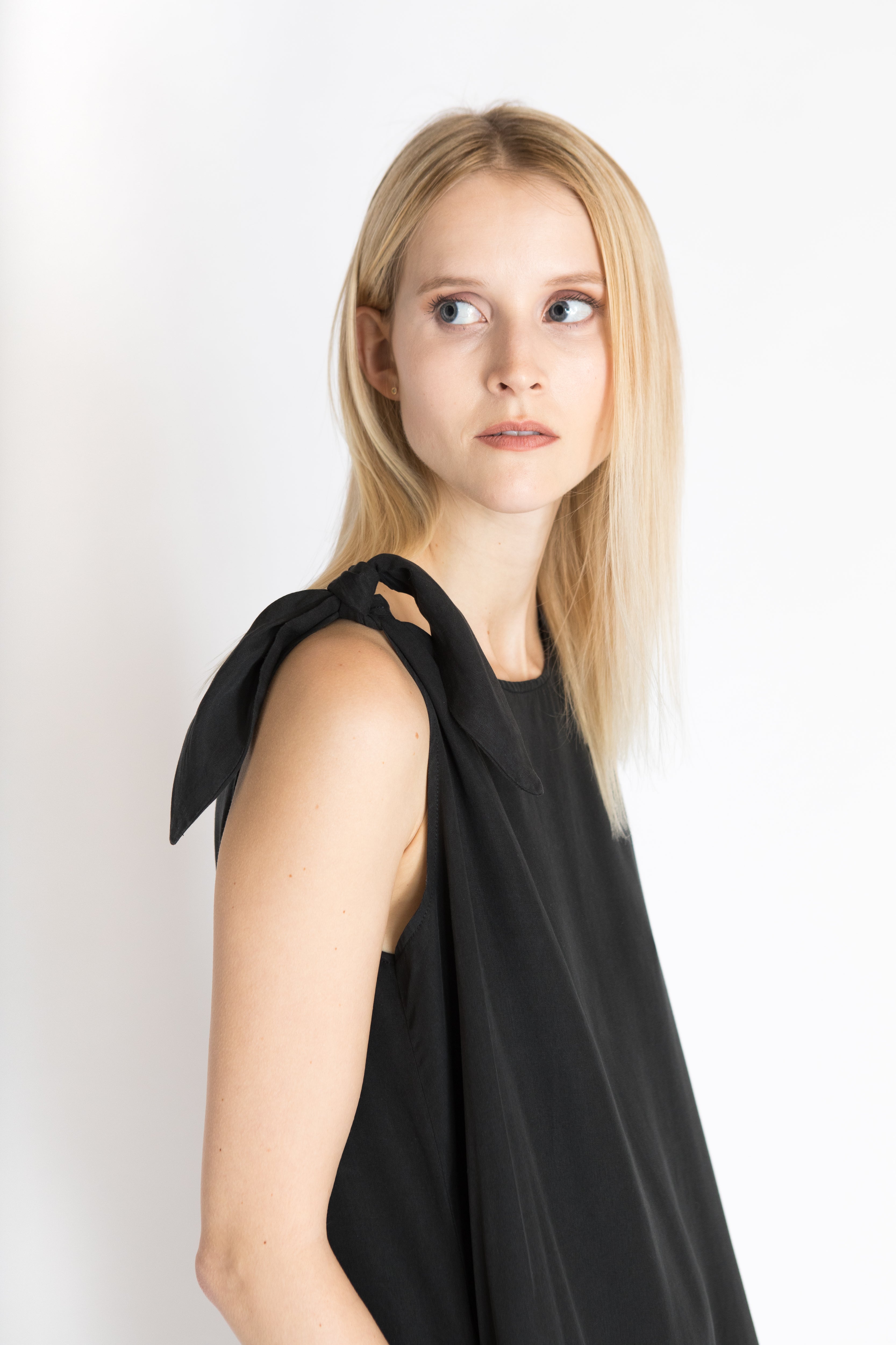 Papierschnittmuster Knotdress Freja