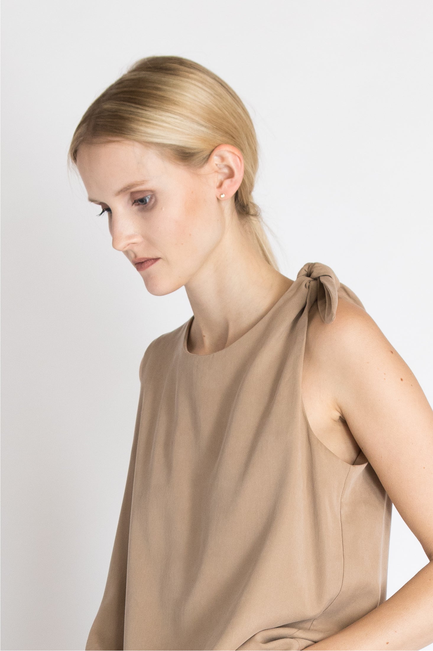 Papierschnittmuster Knotdress Freja