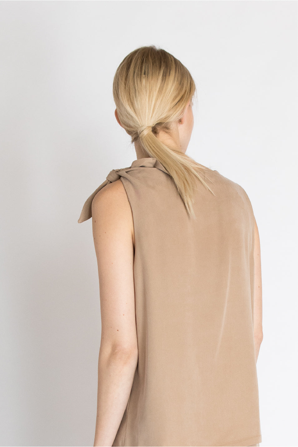Papierschnittmuster Knotdress Freja