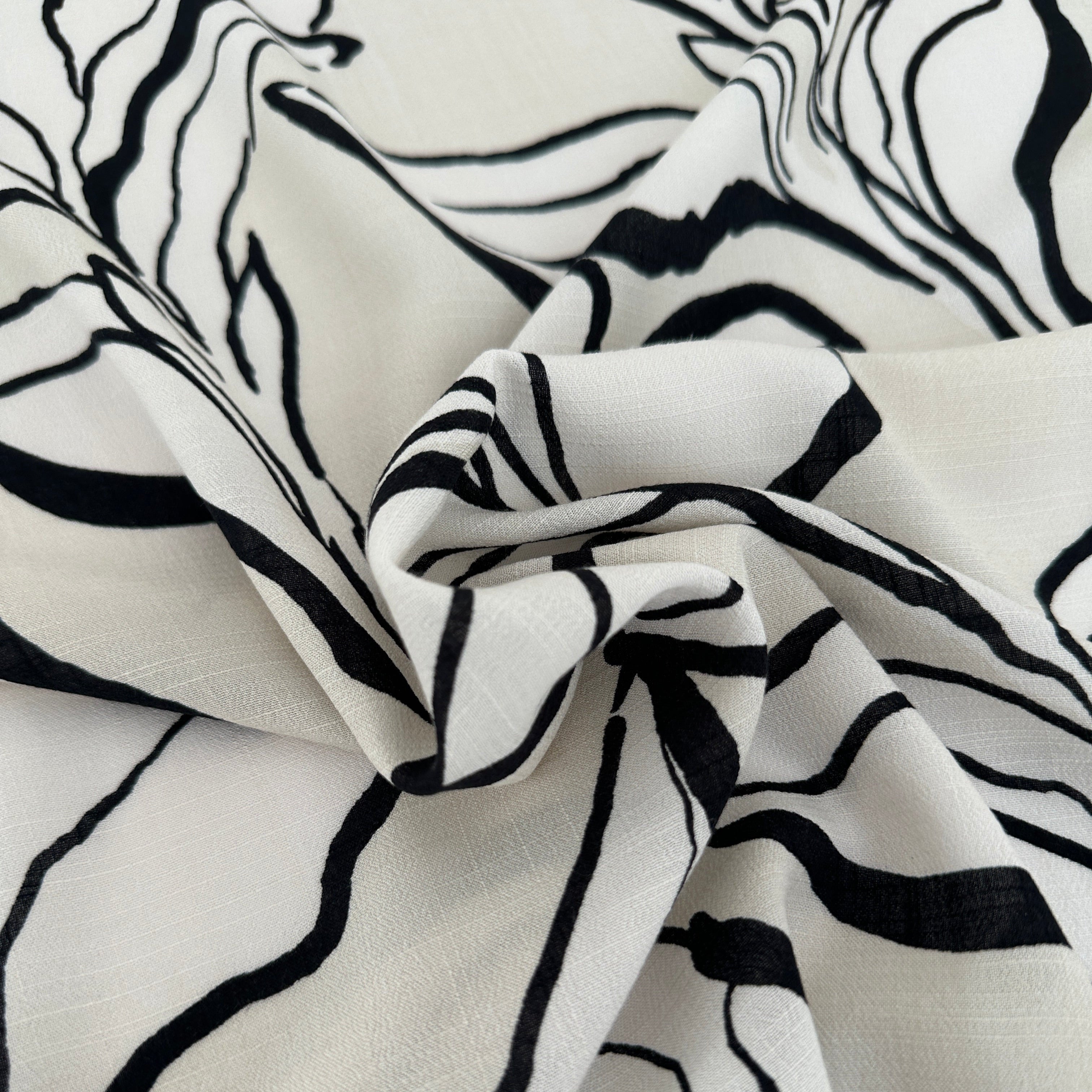 No. 1605 Viskose Druck helle Blumen