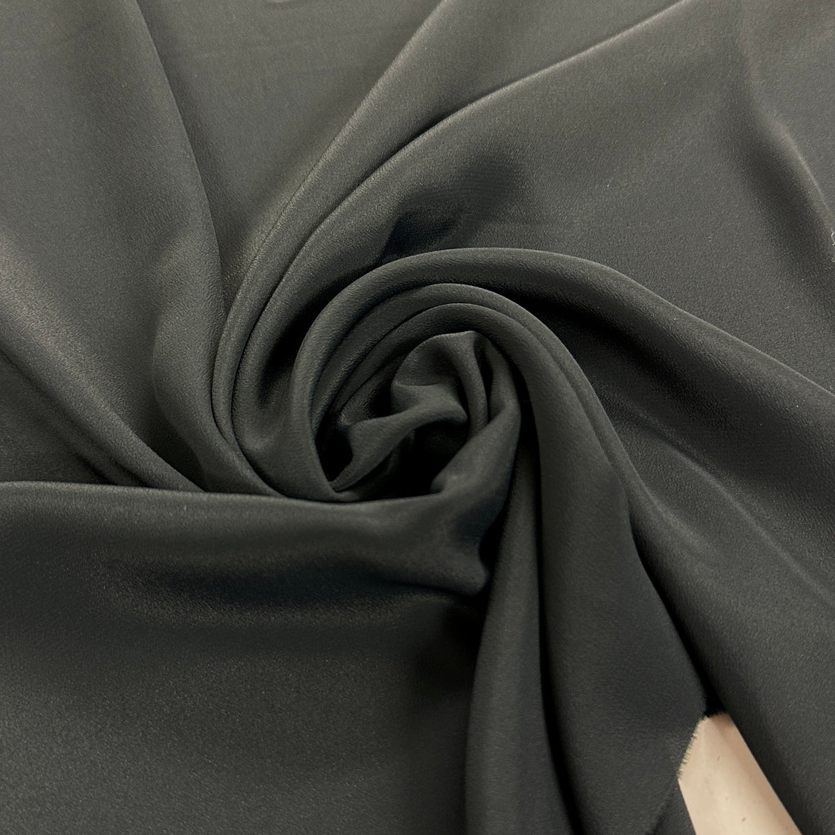 No. 2161 Seide-Acetat Crepe schwarz