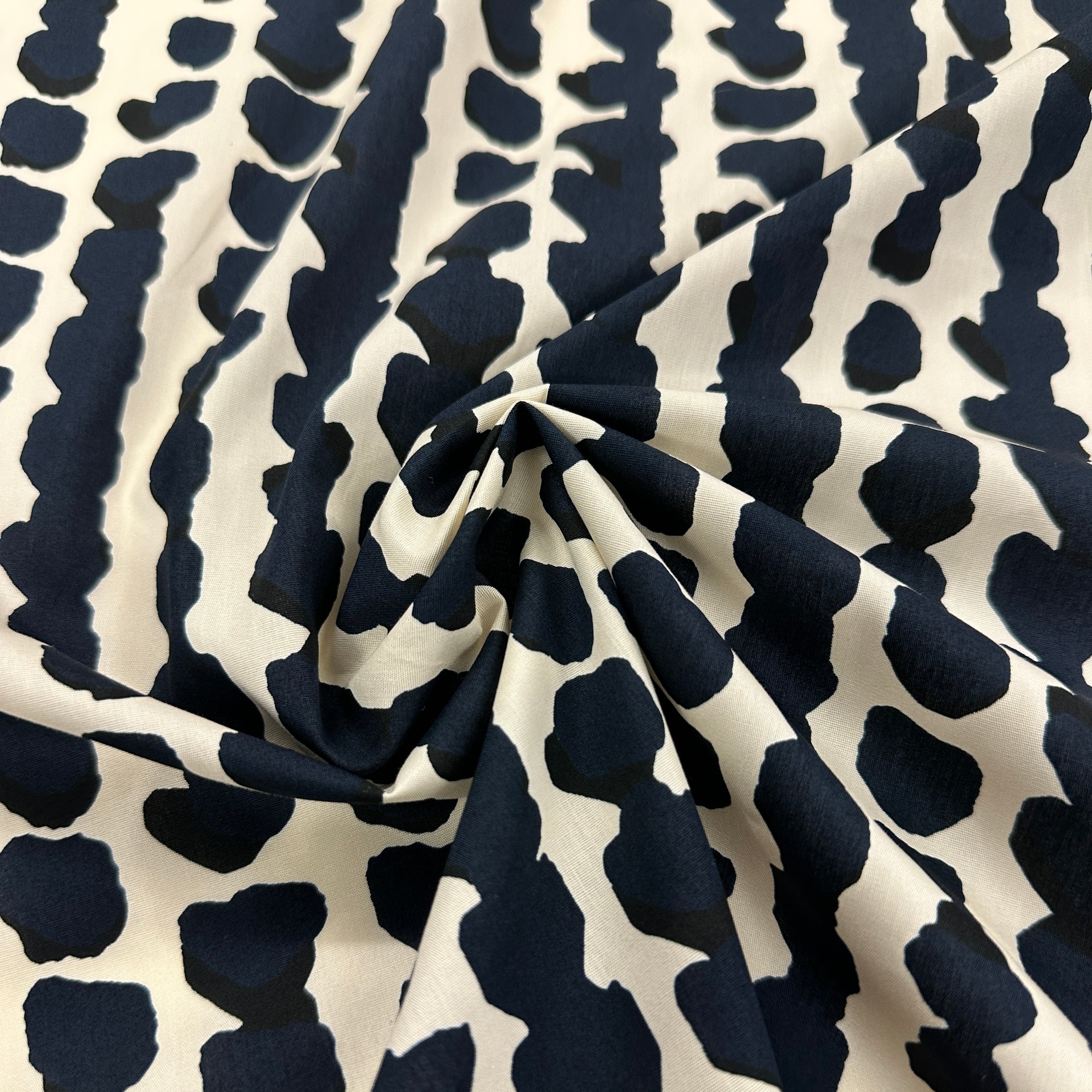 No. 2047 Baumwoll-Poplin dunkelblau weiß