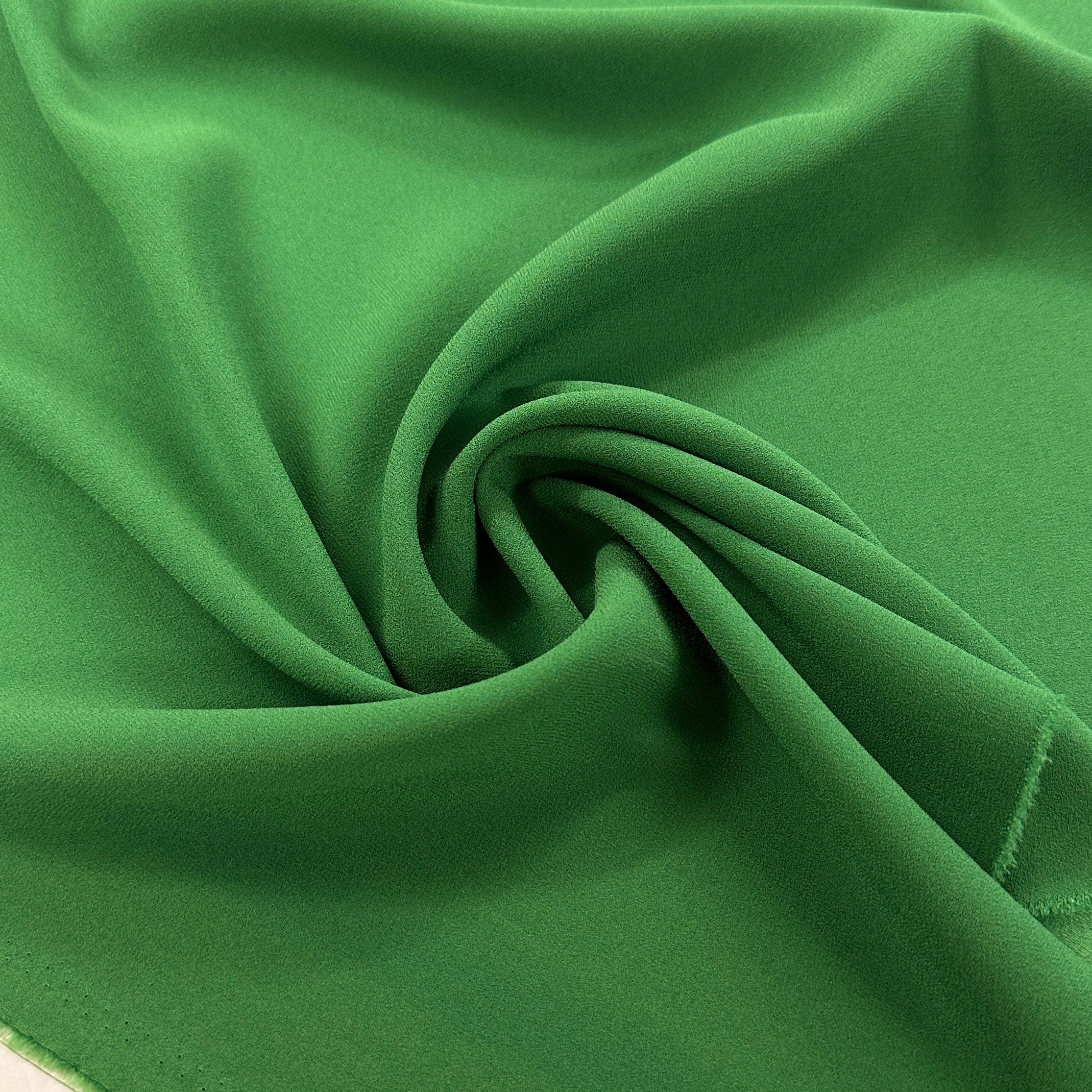 No. 2070 Acetat-Cady Stretch grasgrün