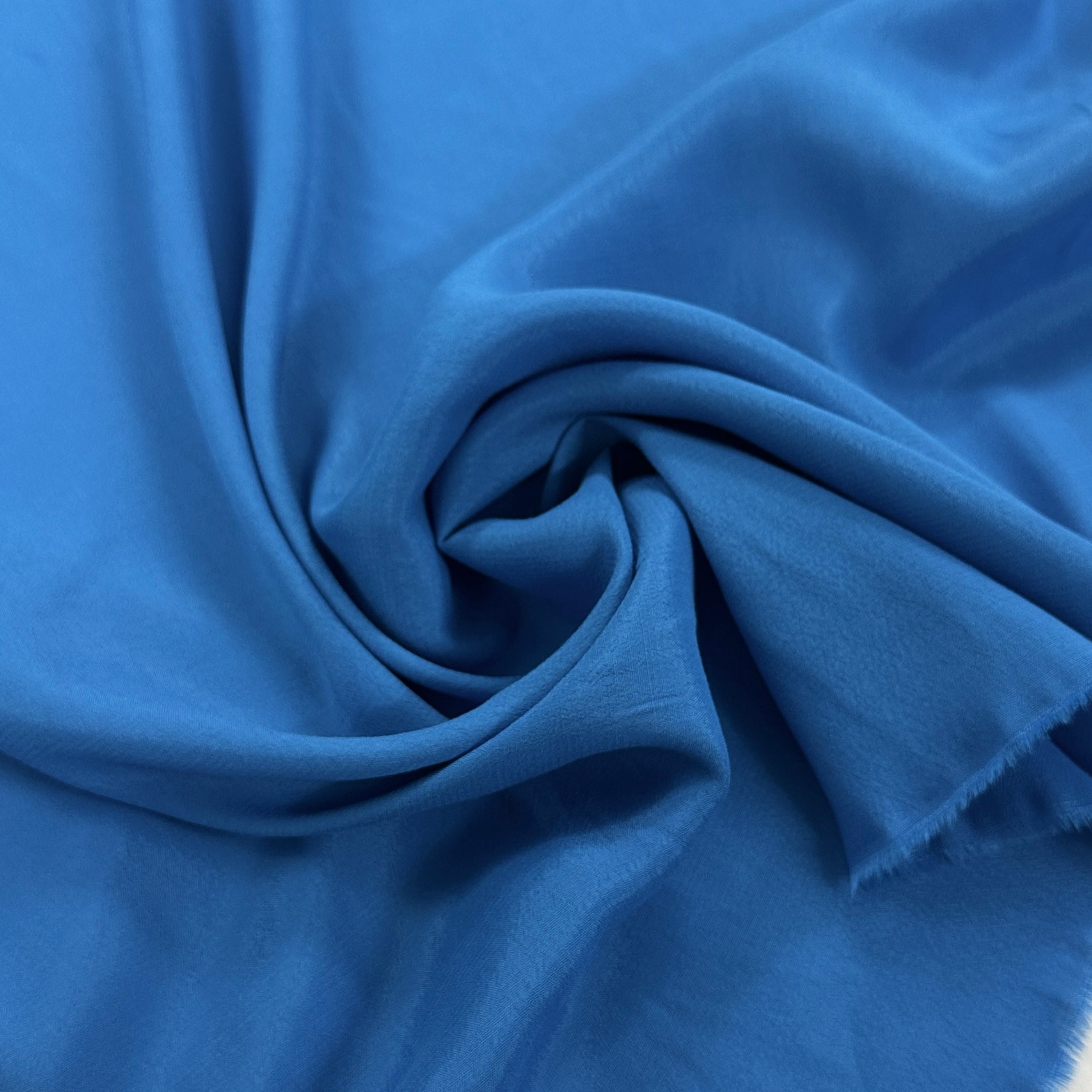 No. 2077 Viskosecrepe azurblau