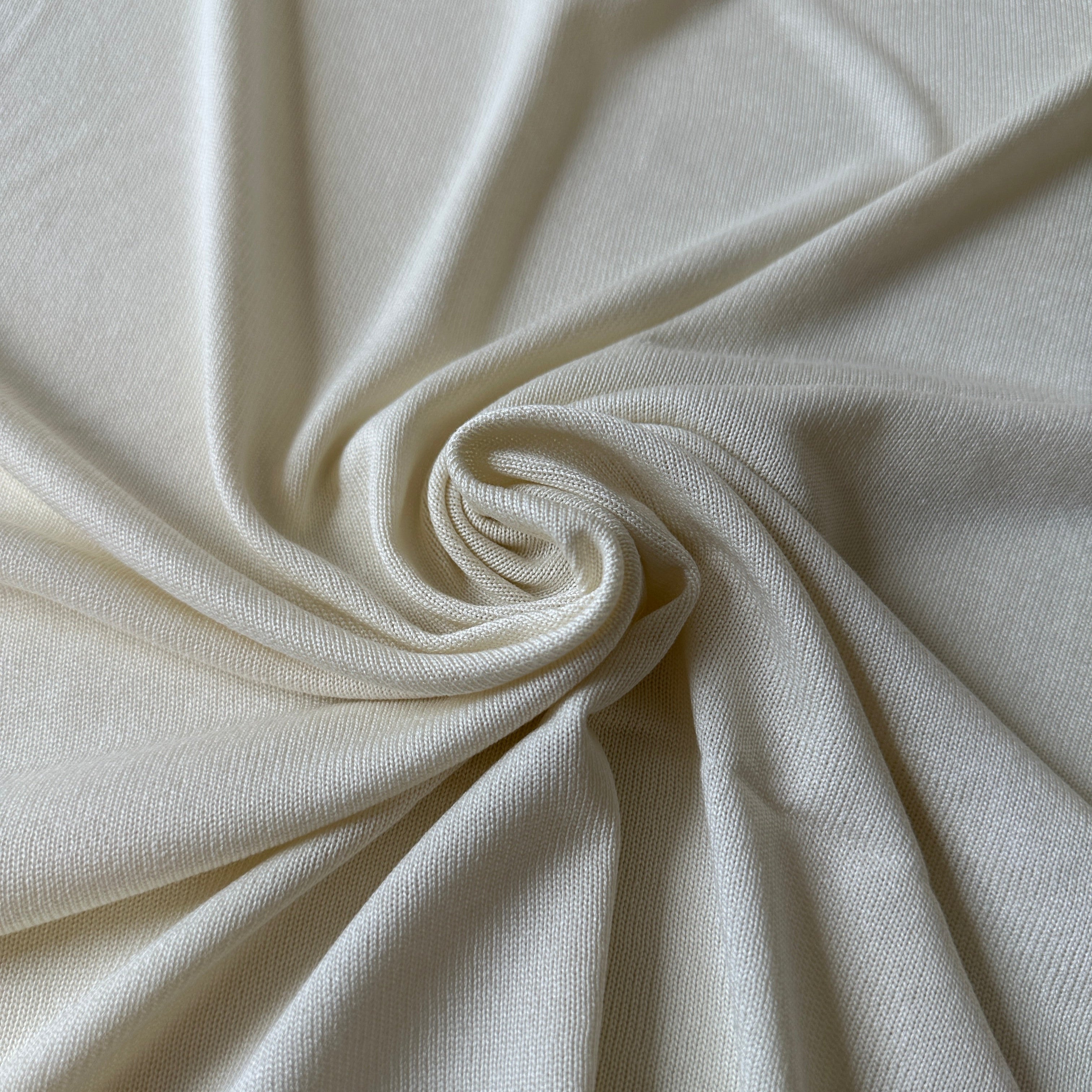 No. 1602 Viskose-Feinstrick creme