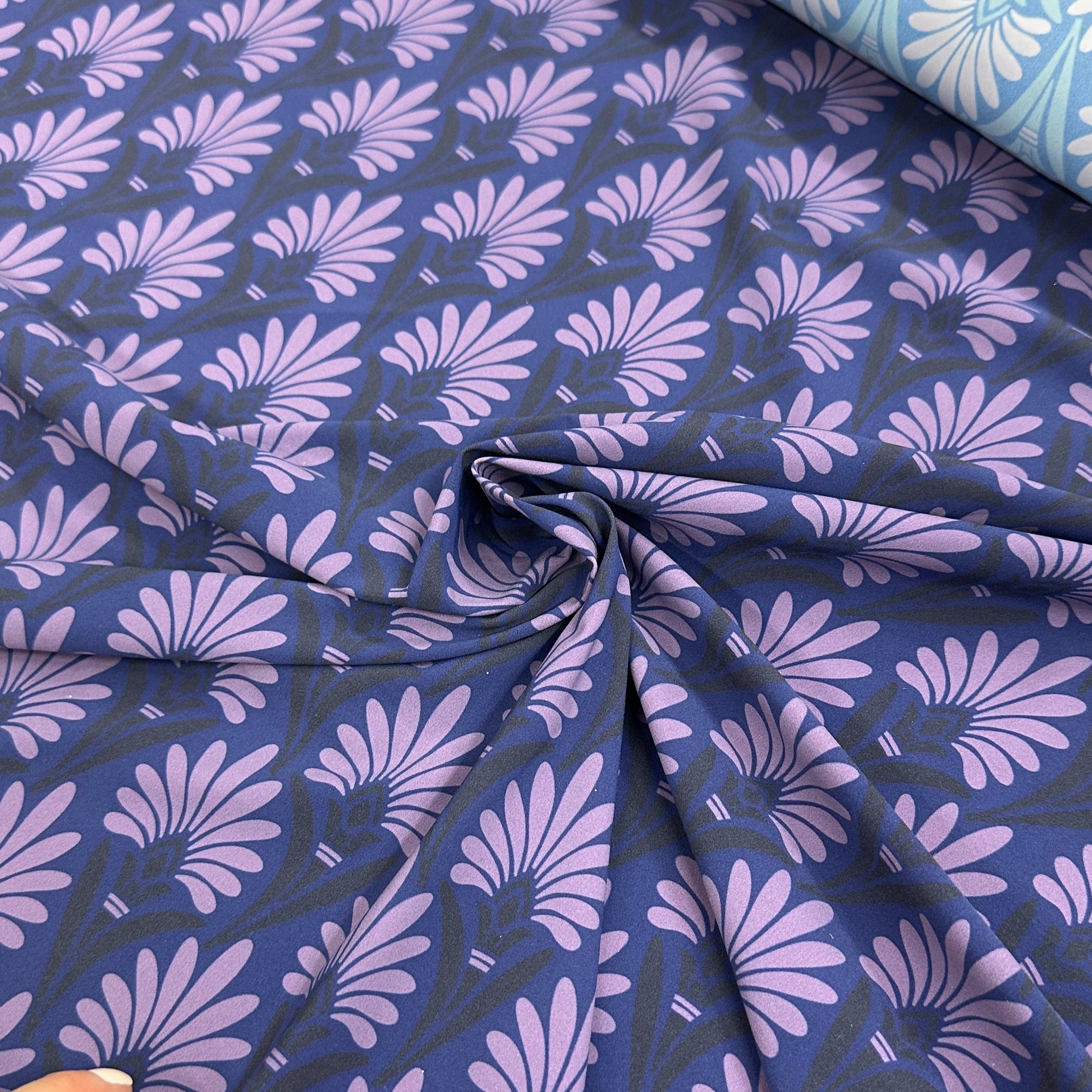 No. 1665 Badestoff gemustert lila | blau