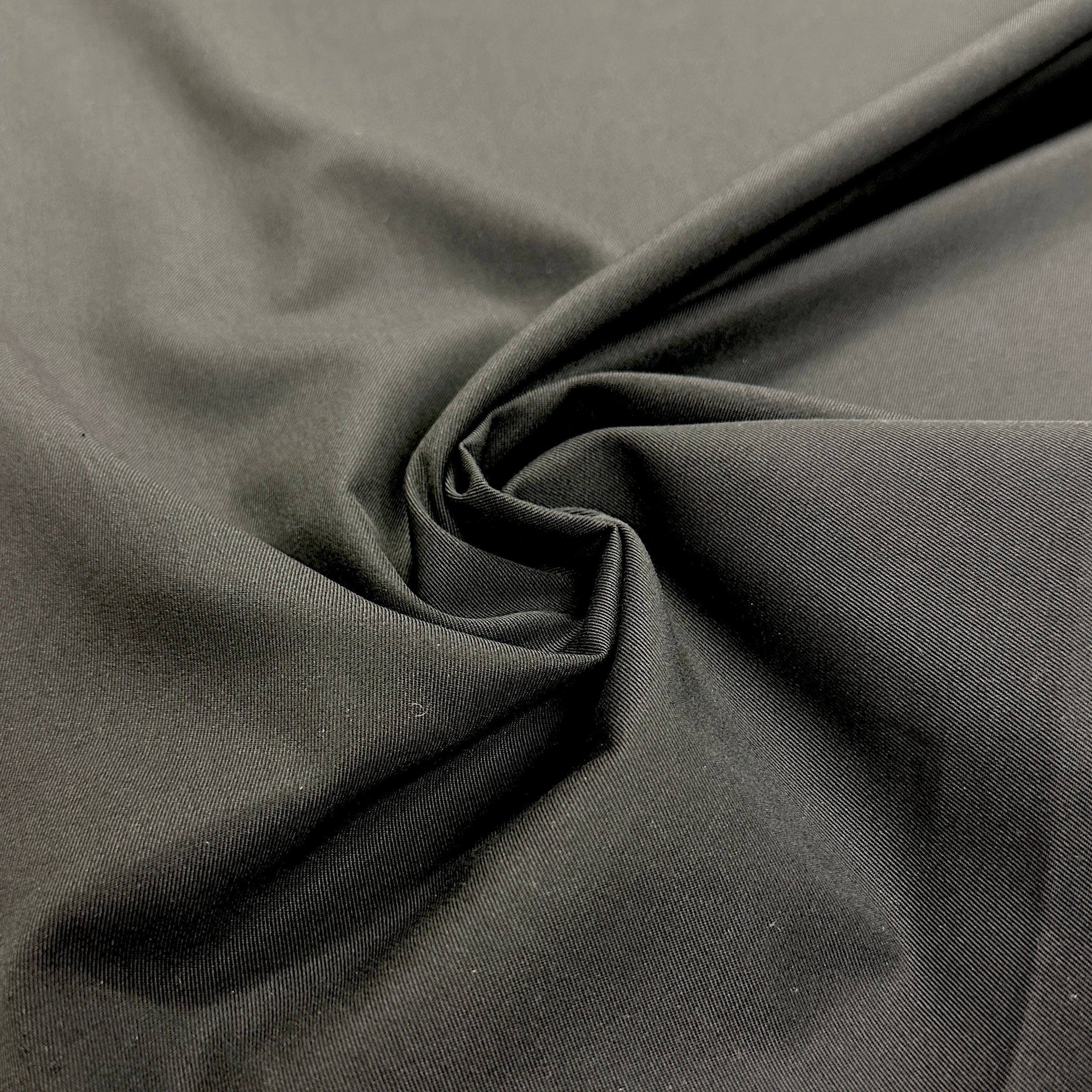 No. 1765 Baumwol-Twill für Trenchcoats schwarz Valent*no