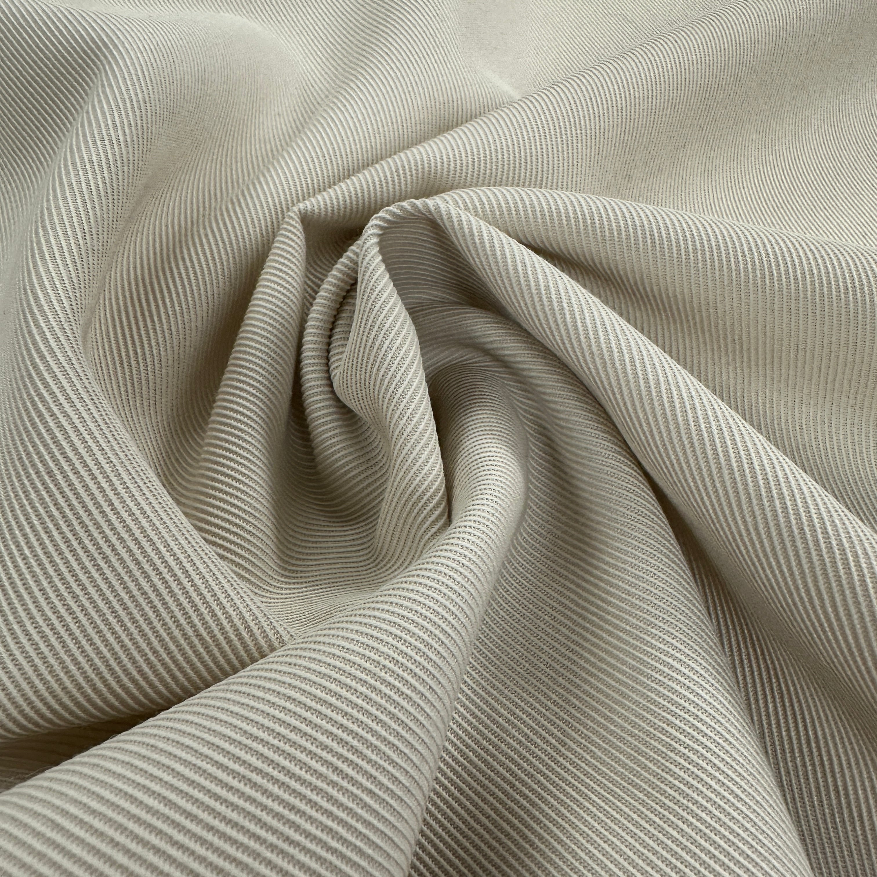 No. 1834 Wolltwill creme Max M.