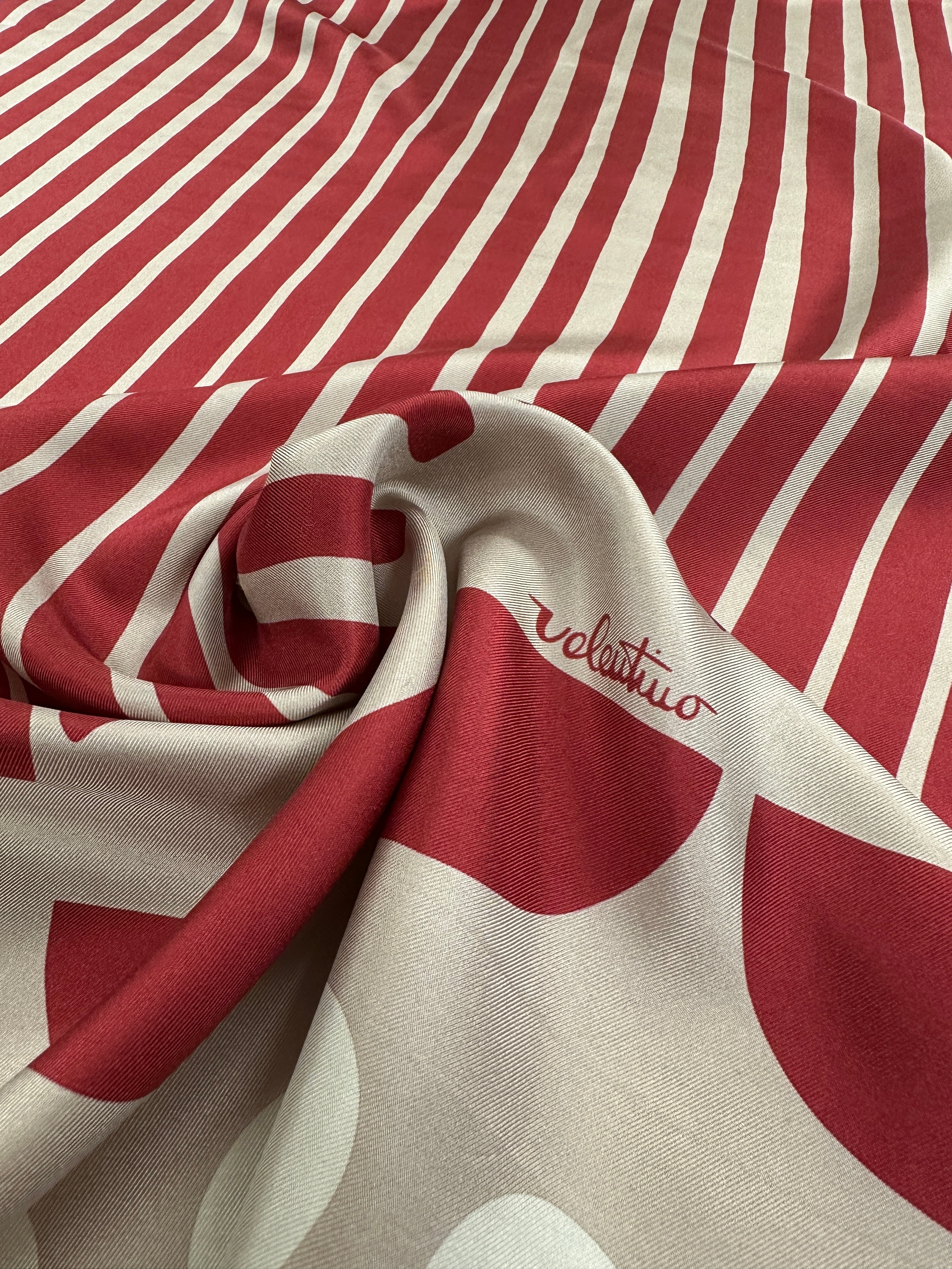 8RZB7 - Seidenpanel rot beige Valentin*