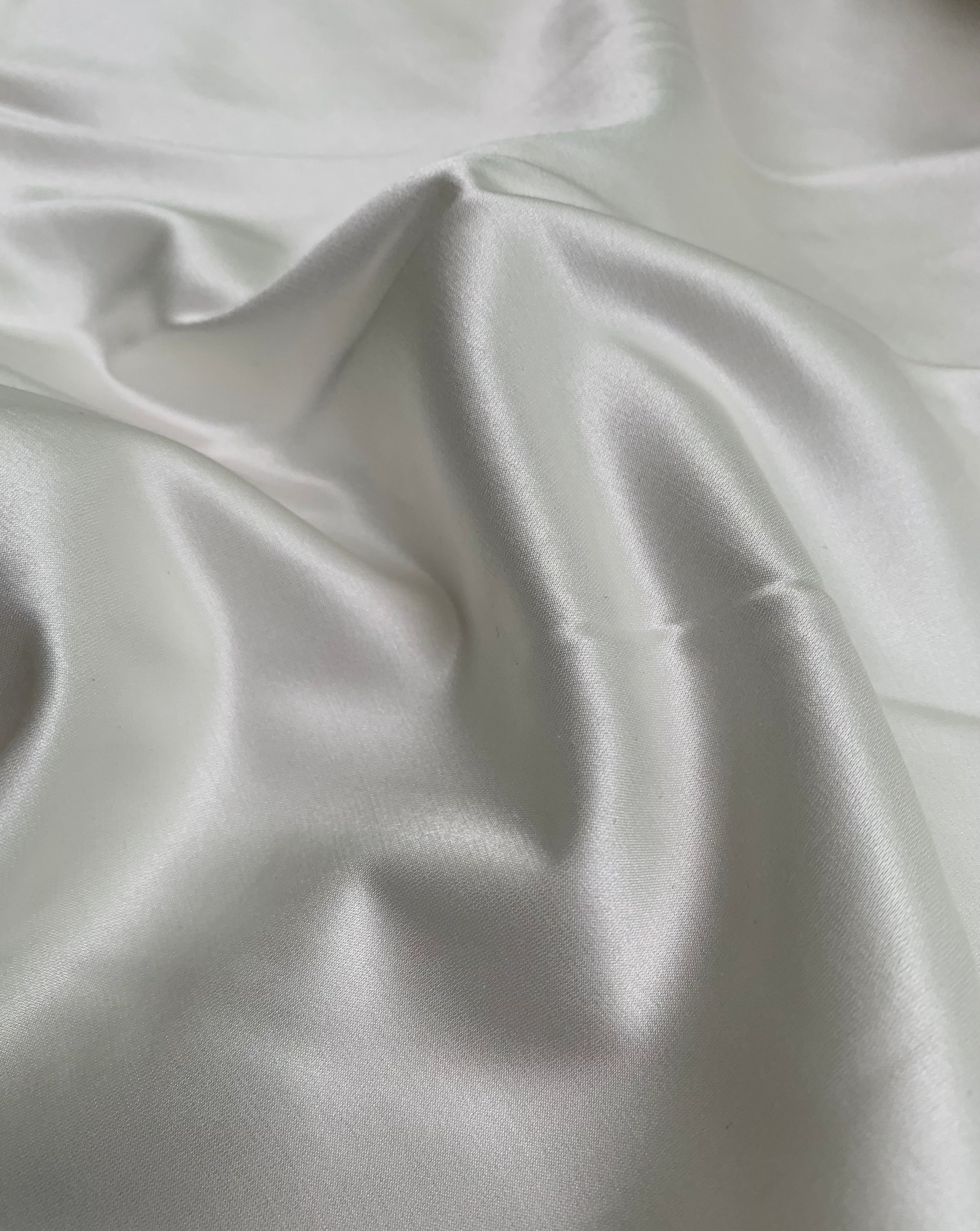 No. 1140 white cotton-silk blend