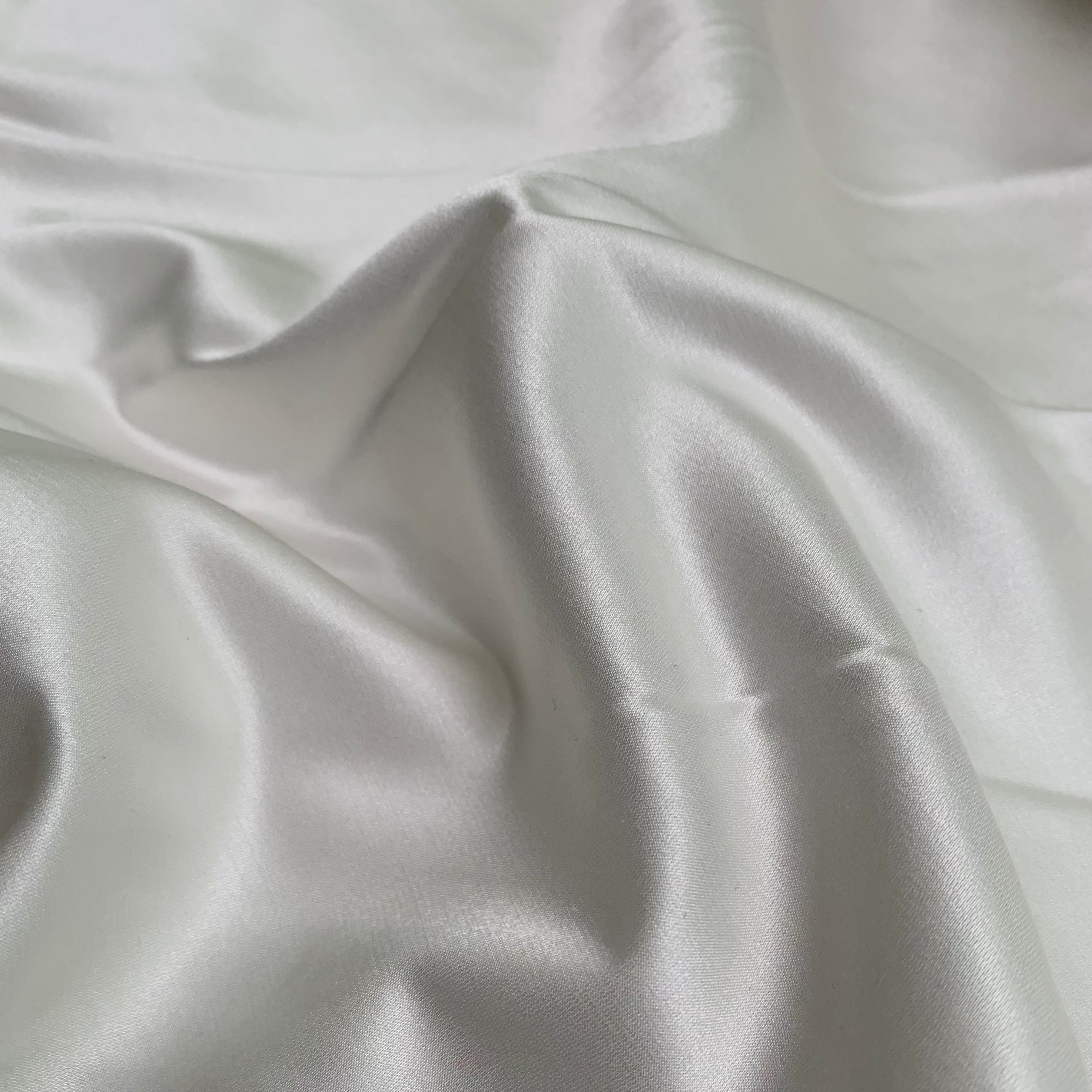 No. 1140 white cotton-silk blend