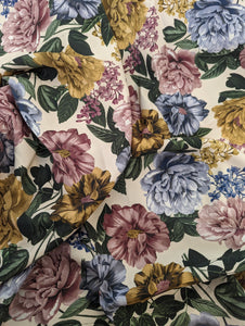 No. 948 bedruckte Viskose mit Blumen