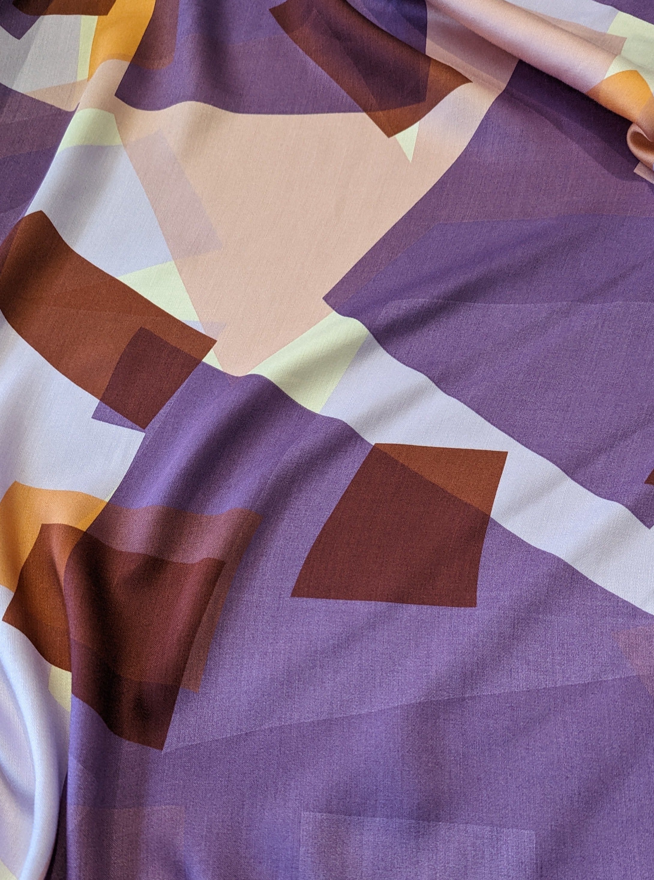 Non. 953 viscose imprimé géométrique