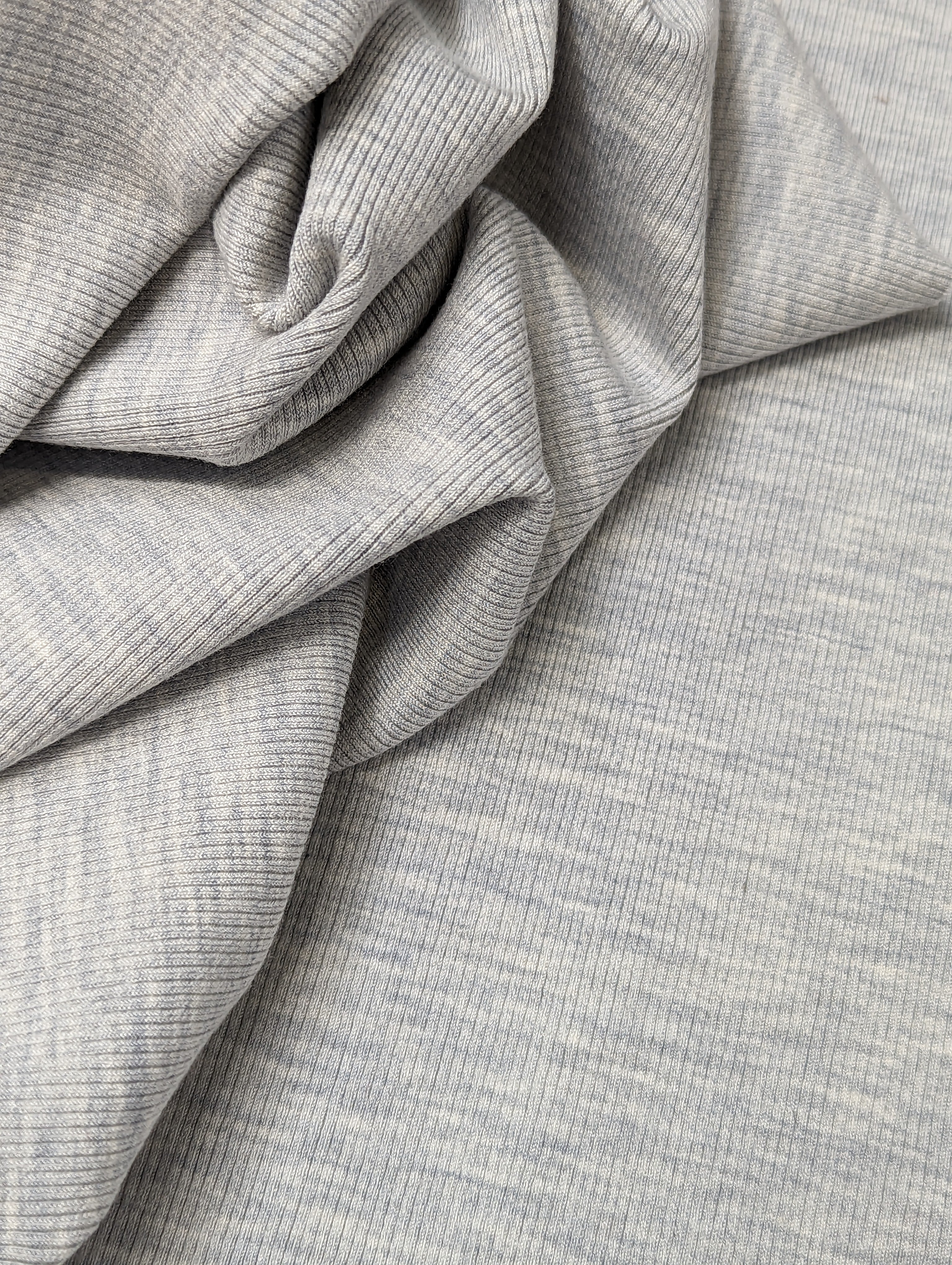 No. 975 Woll-Viskose Rippjersey grau melange