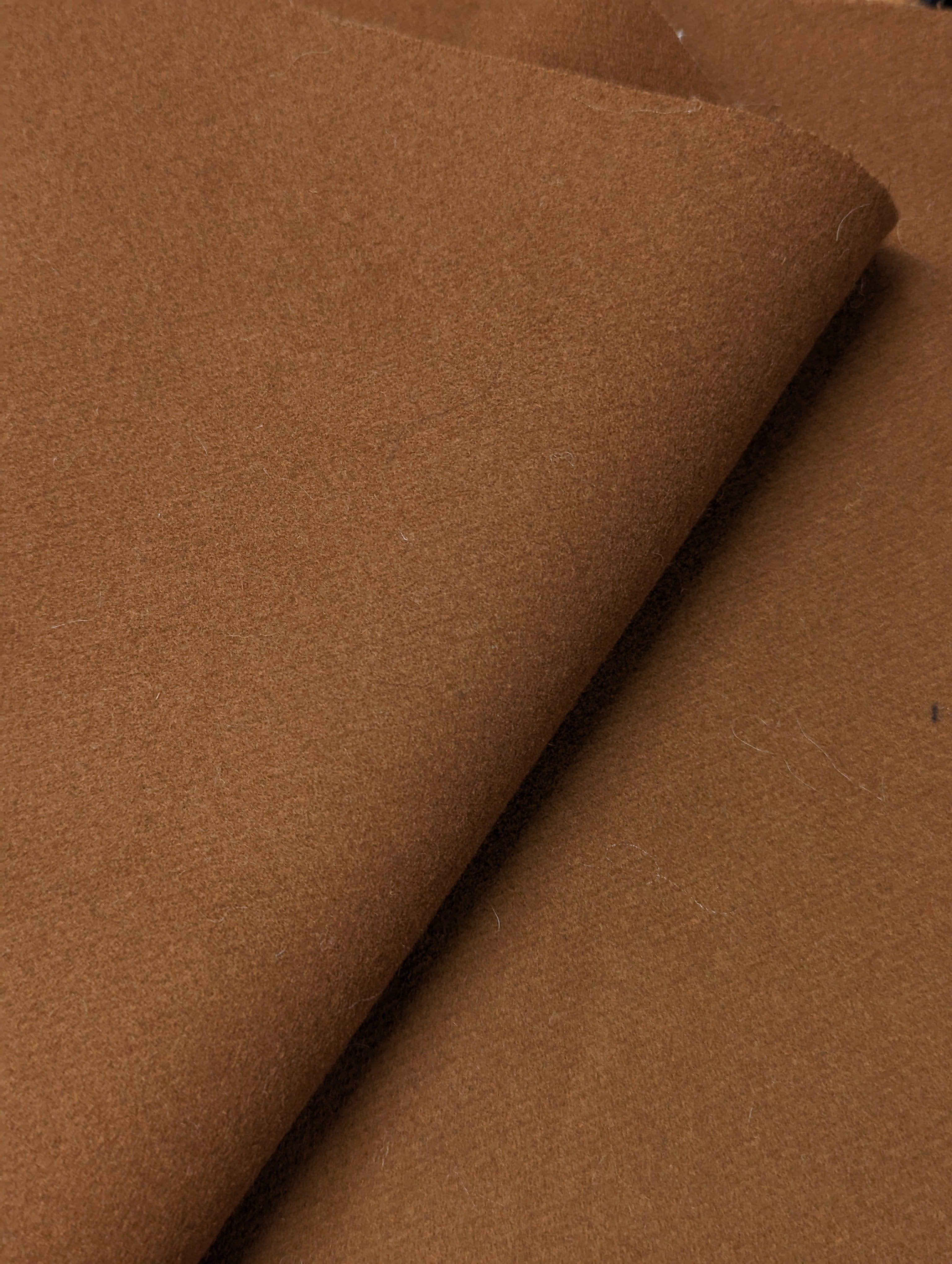 No. 985 Mantelstoff Wolle caramel