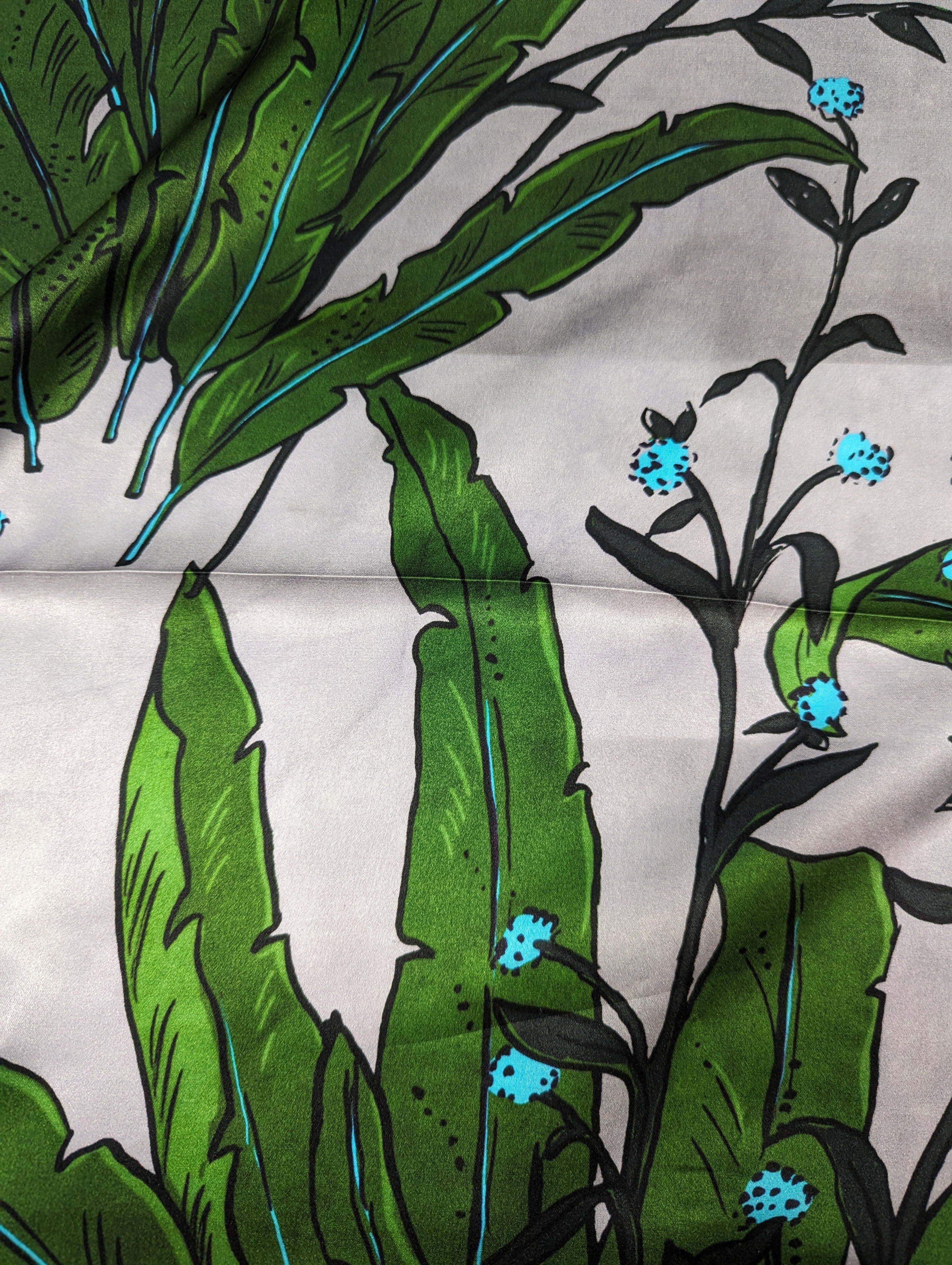 No. 935 bedruckter Seidensatin Blumen