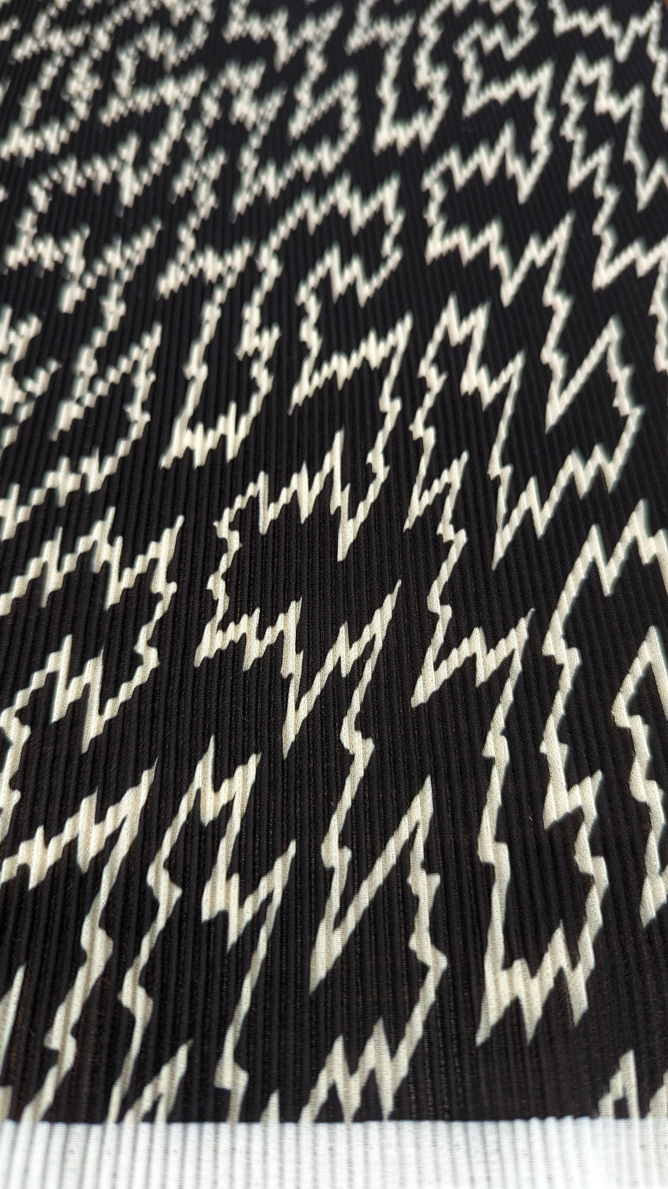 No. 1275 pleated blind with print black and white