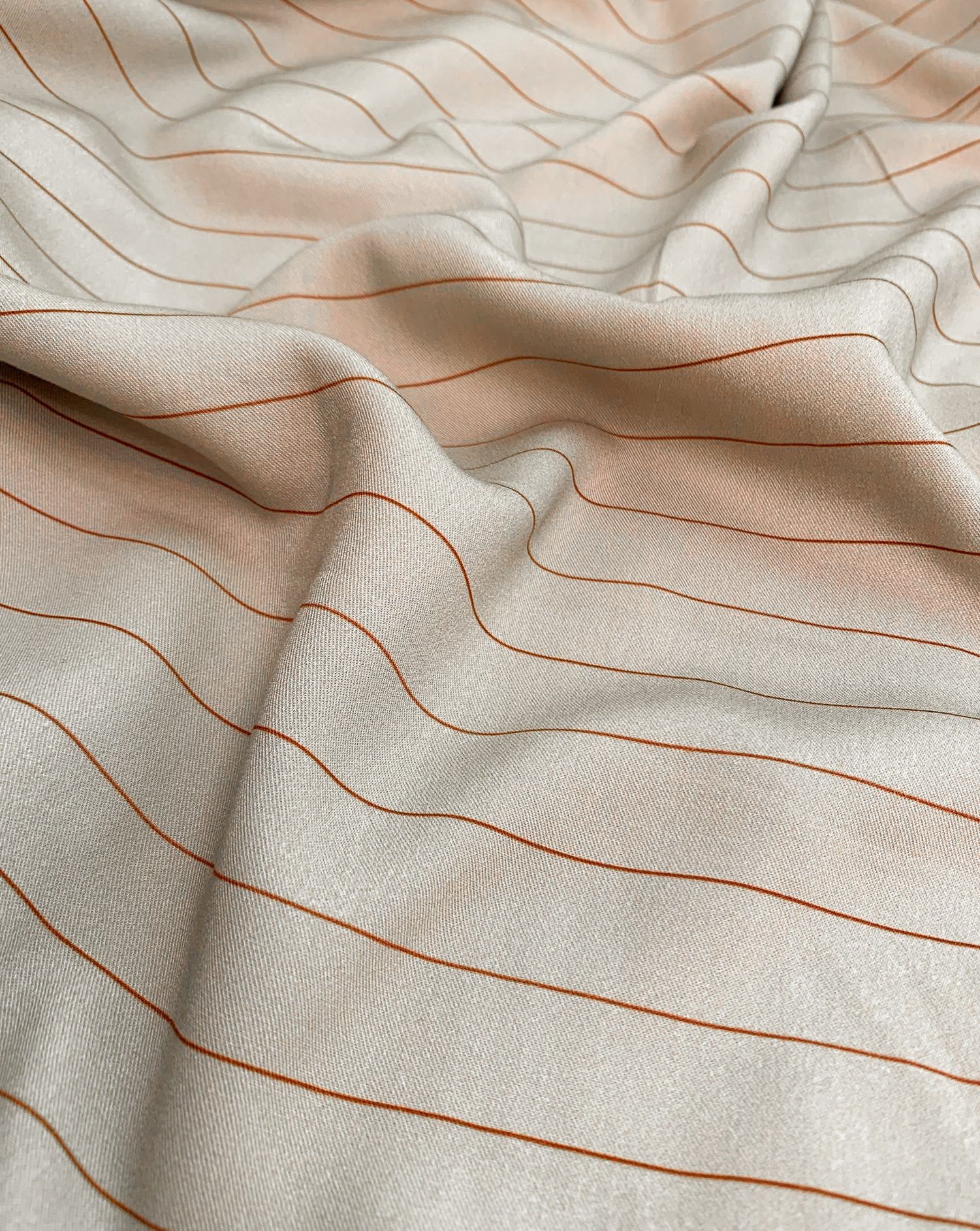 No. 917 Viscose with stripes cream/red