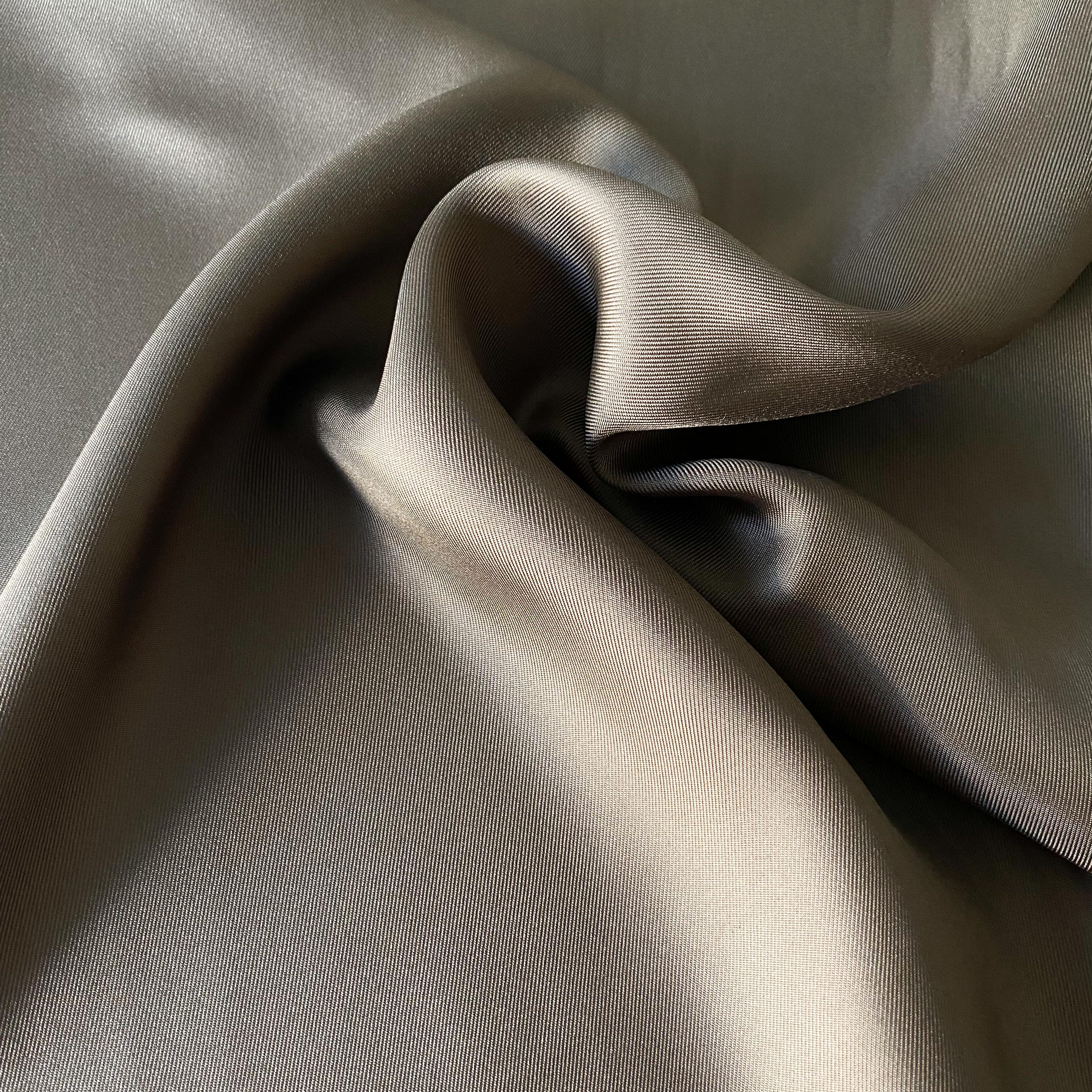 No. 1377 Seidentwill khaki | 1,50m