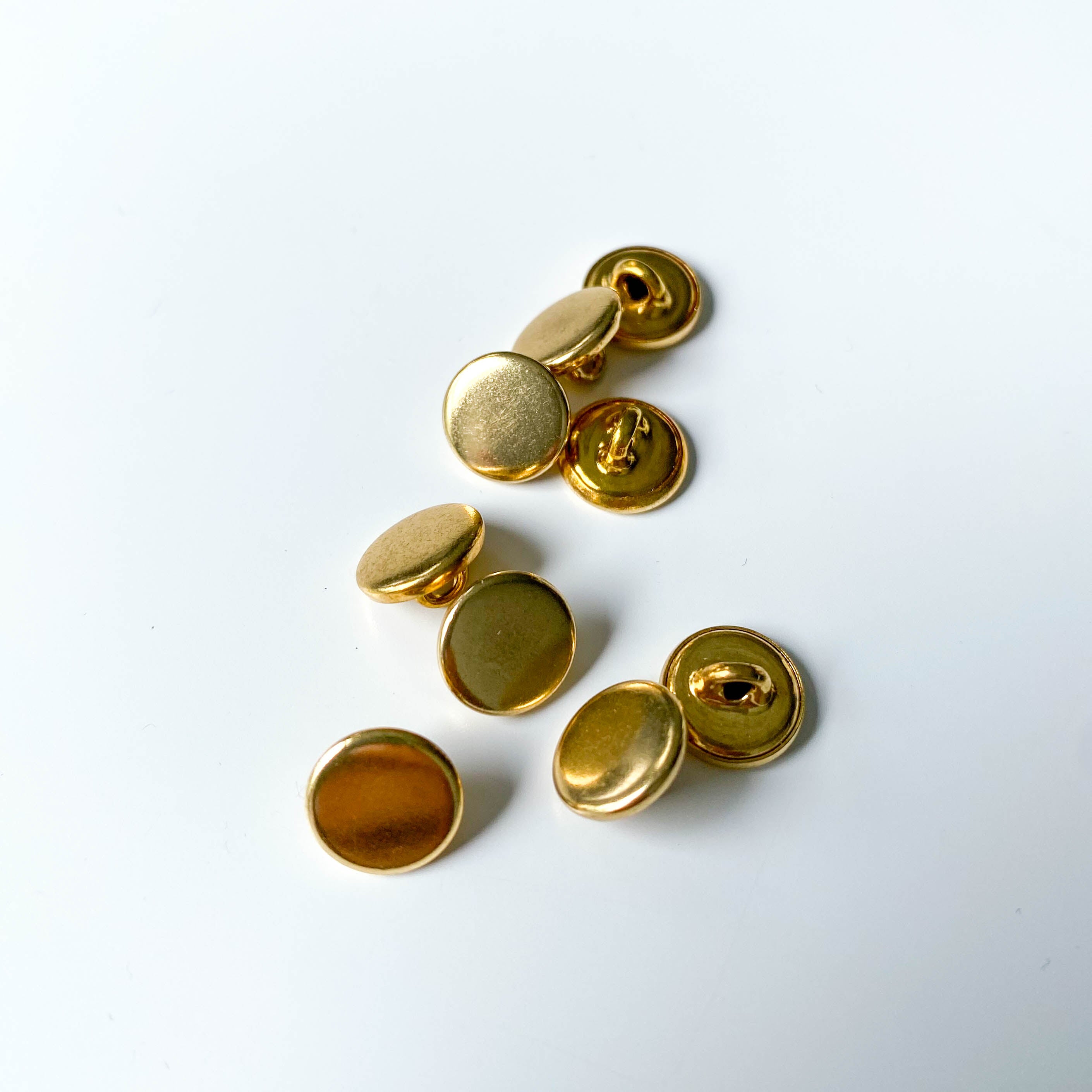 Blusenknopfe gold glatt 10mm