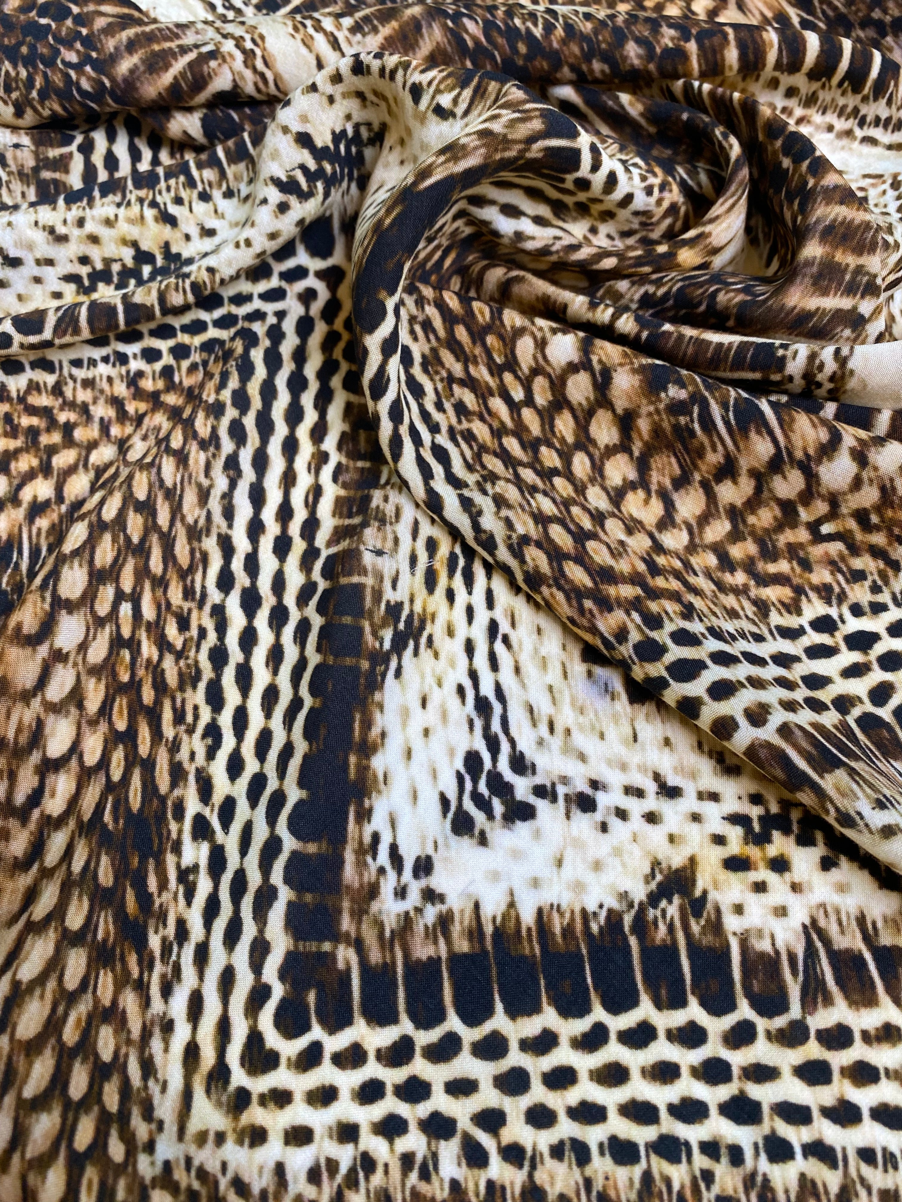 No. 314 Viscose snake pattern