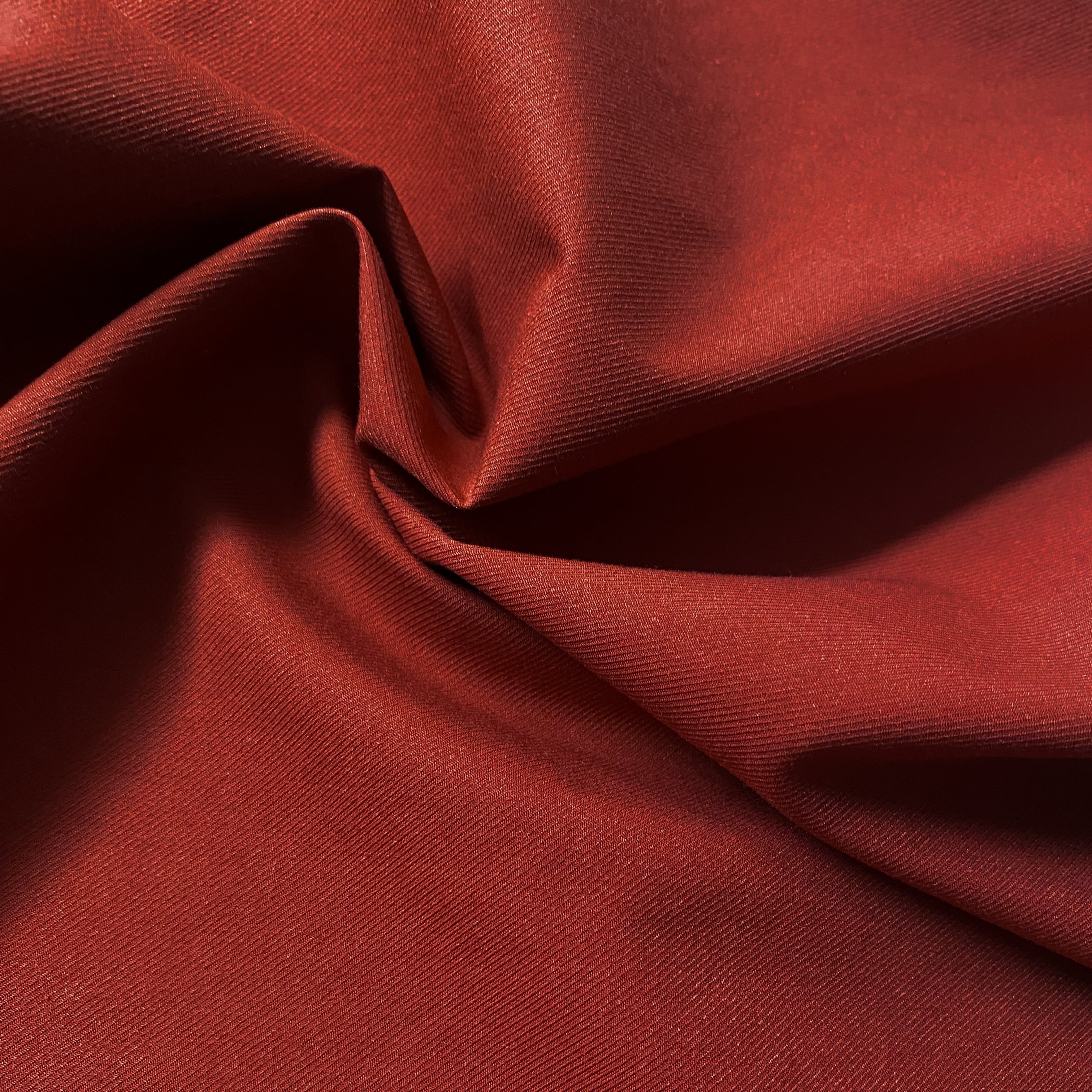 No. 1057 cotton poplin deep red